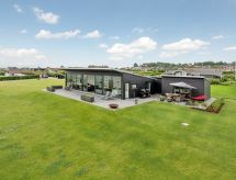 Whirlpool en luxe aan zee: Vakantiehuis Alyna in Knebel - thumbnail 2