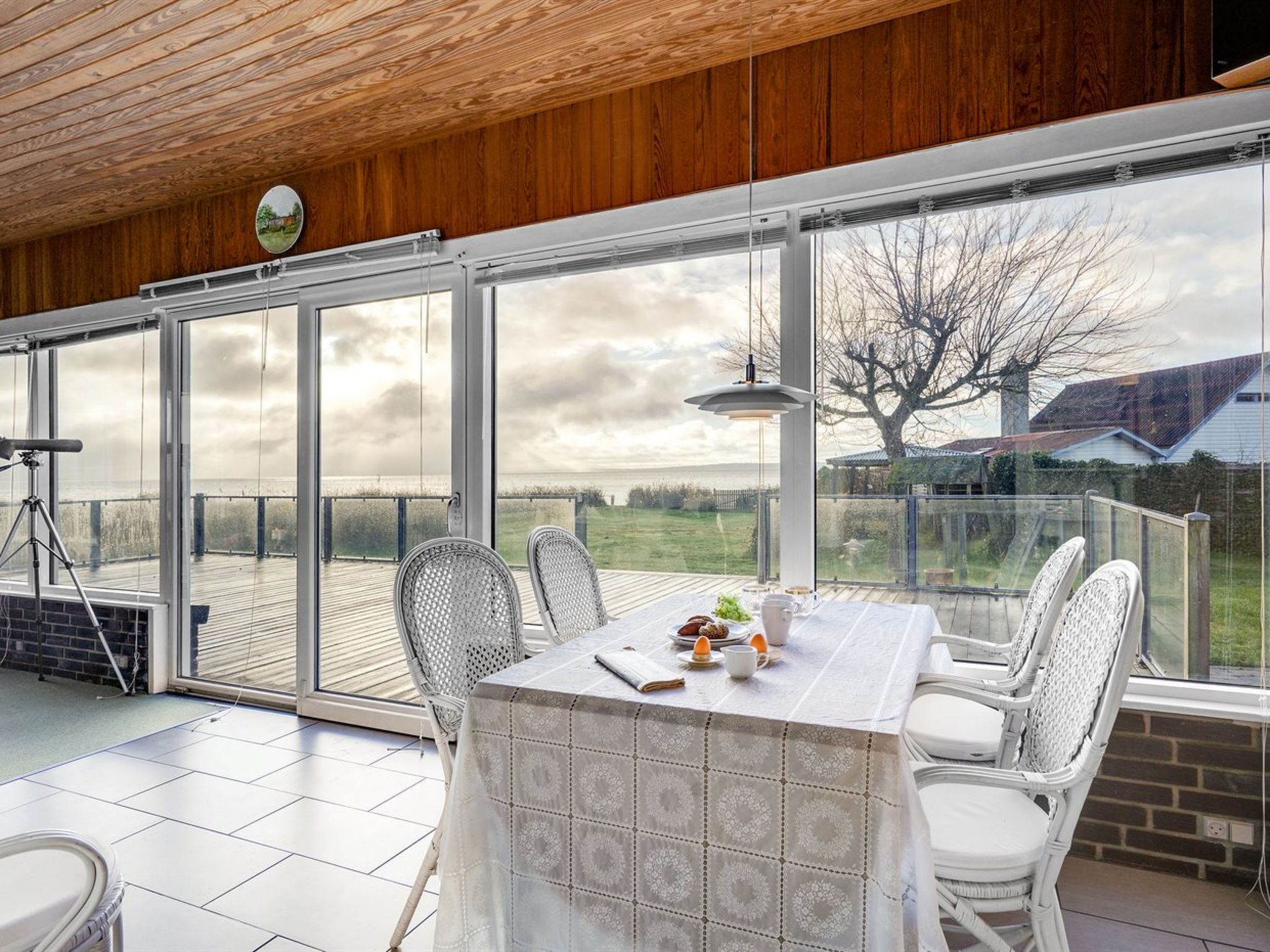"Dzavid" - 10m from the sea - Binnen