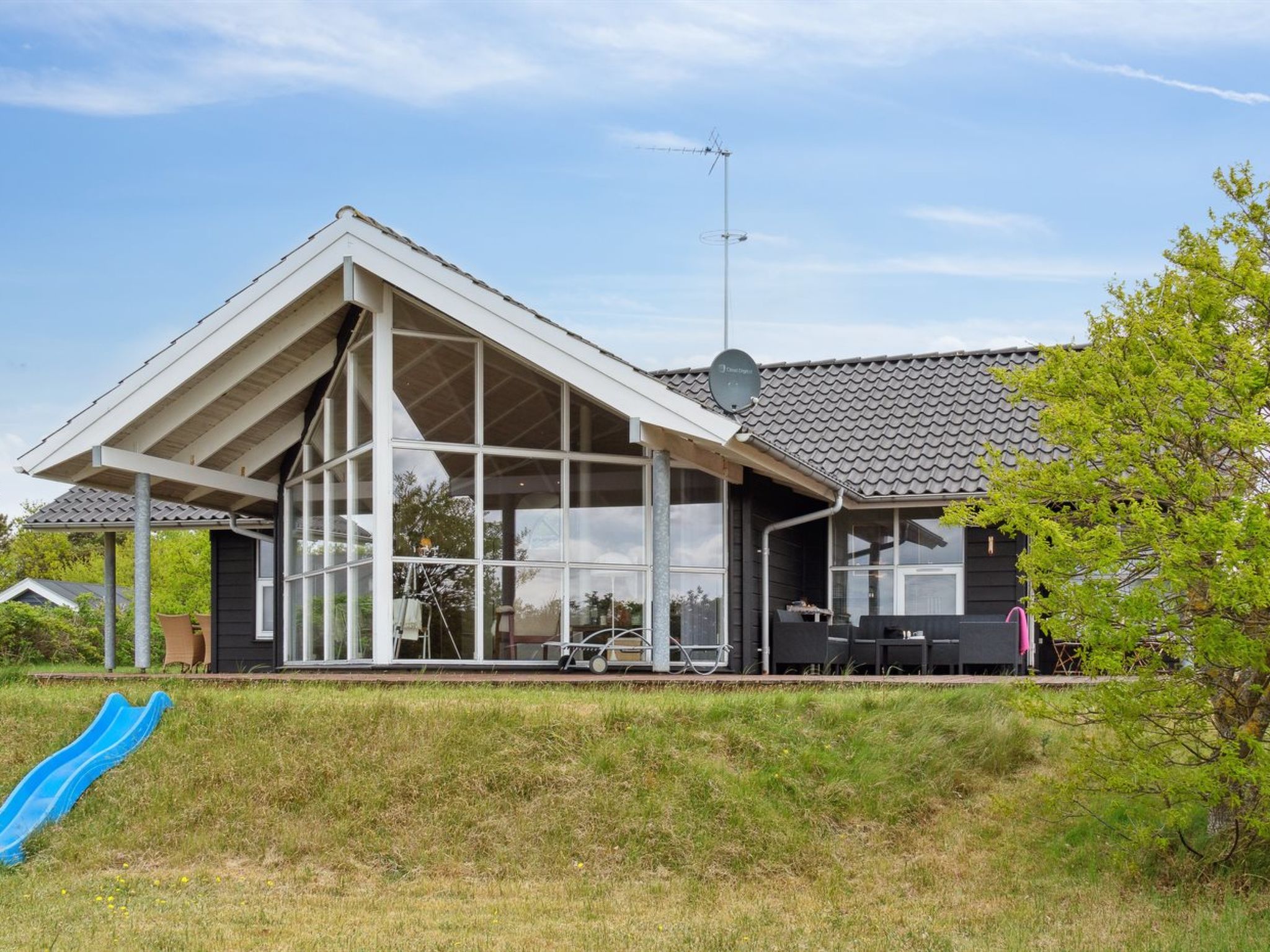 "Elspeth" - 25m from the sea - Buiten