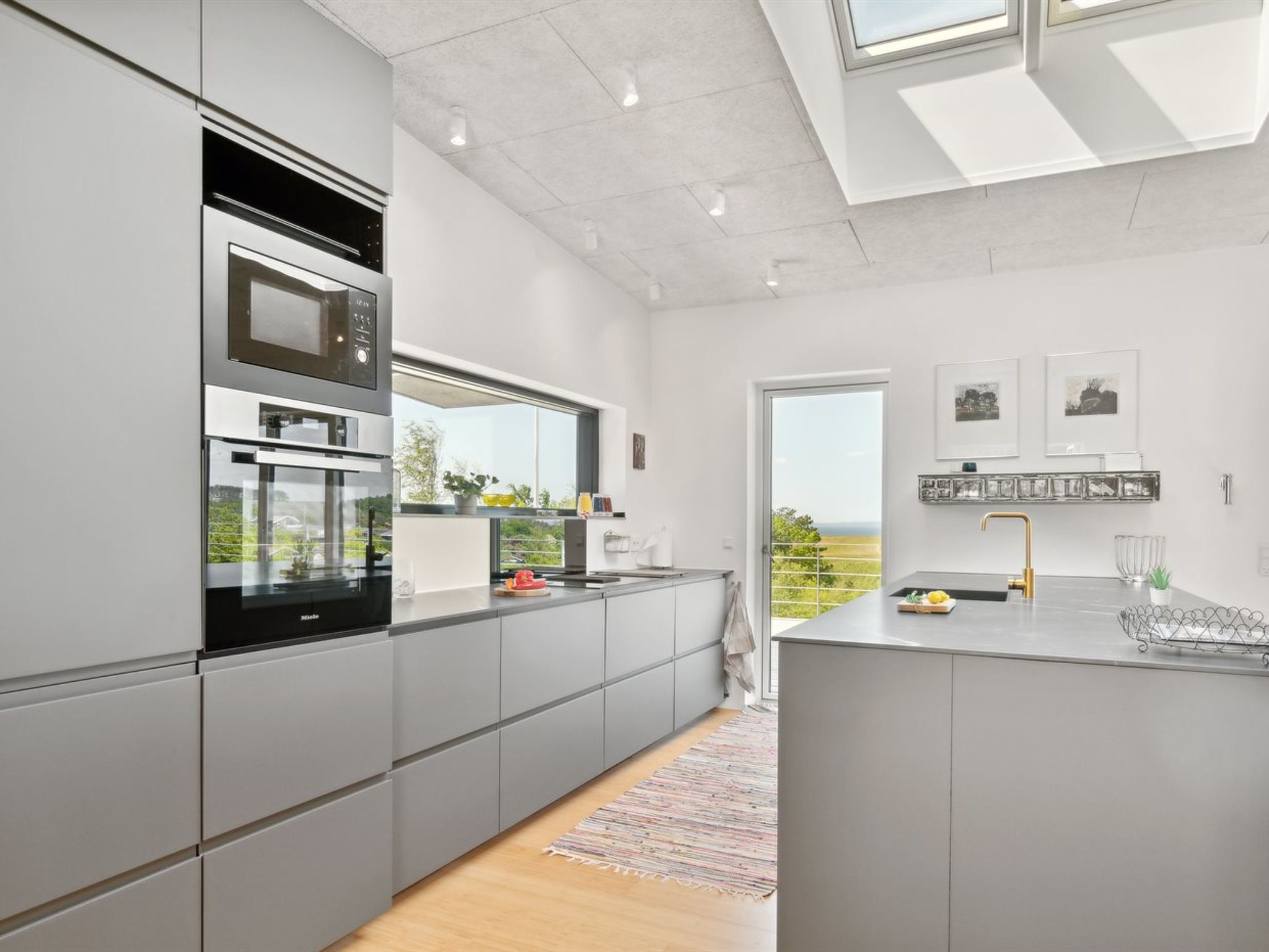 "Galia" - 500m from the sea