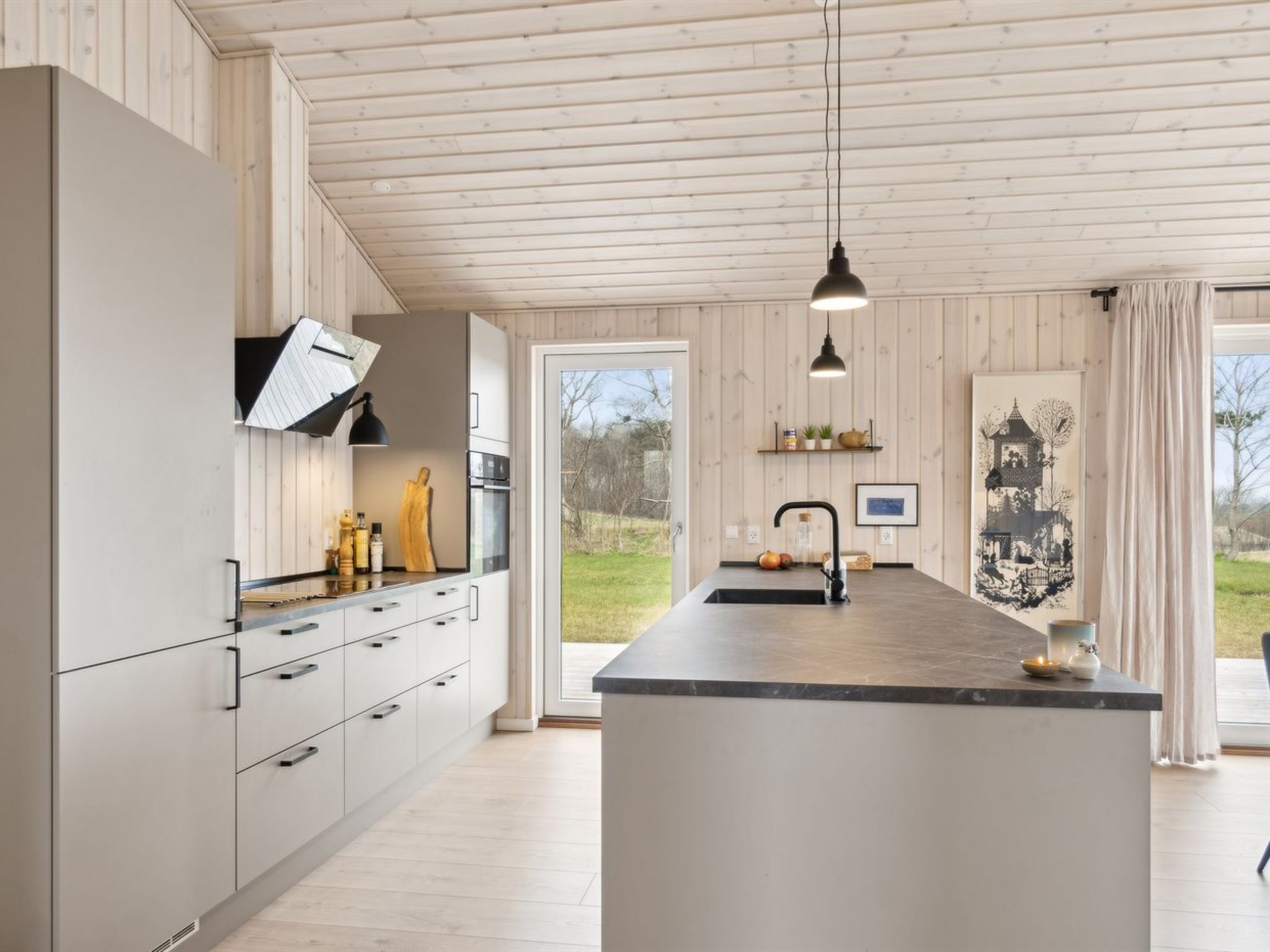 "Ferdine" - 1.5km from the sea - Binnen