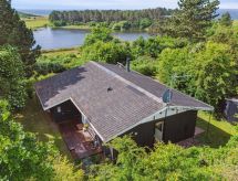 6-persoons vakantiehuis in Knebel met meerzicht en open haard - thumbnail 1