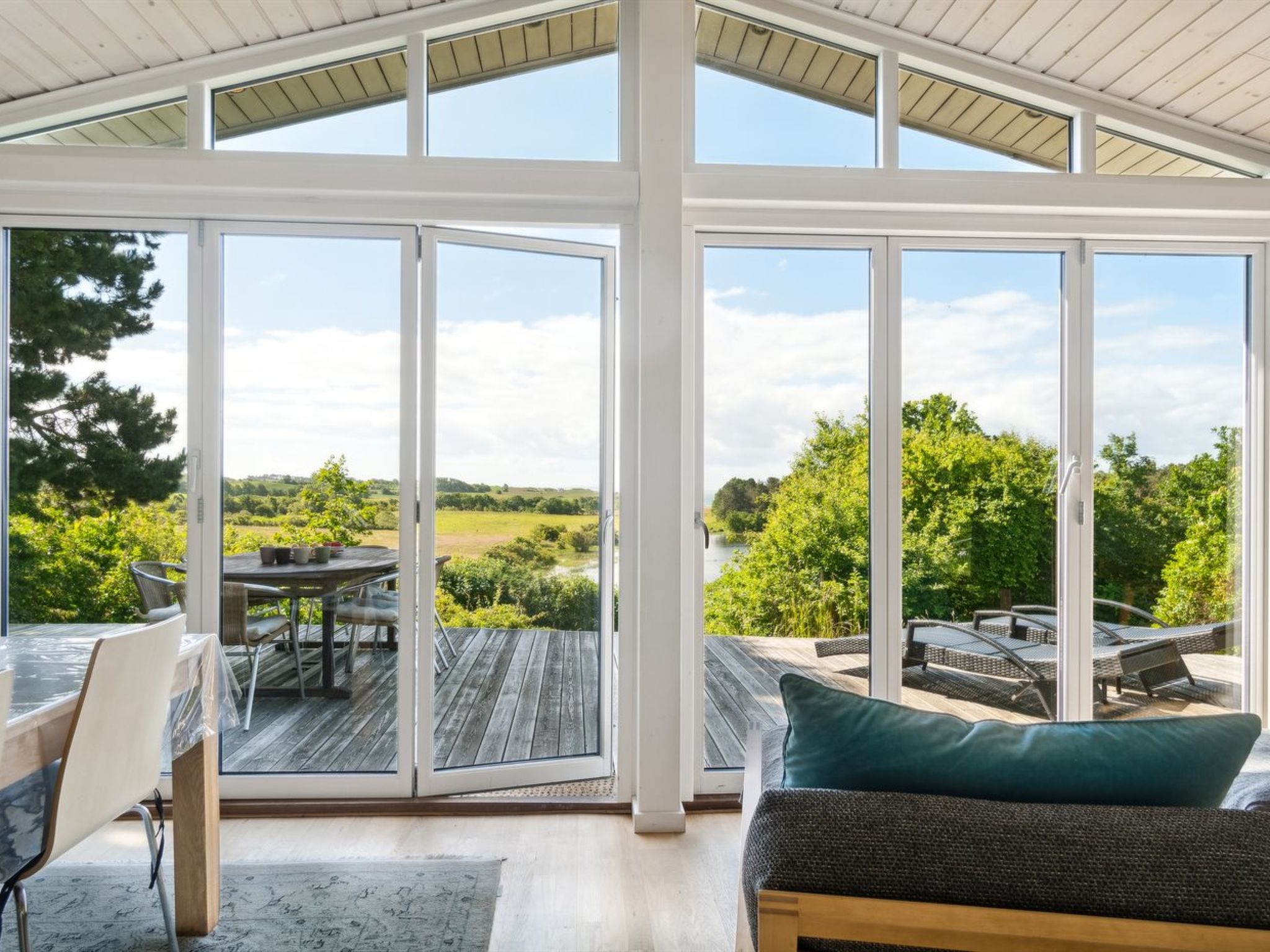 "Stygg" - 400m from the sea - Buiten