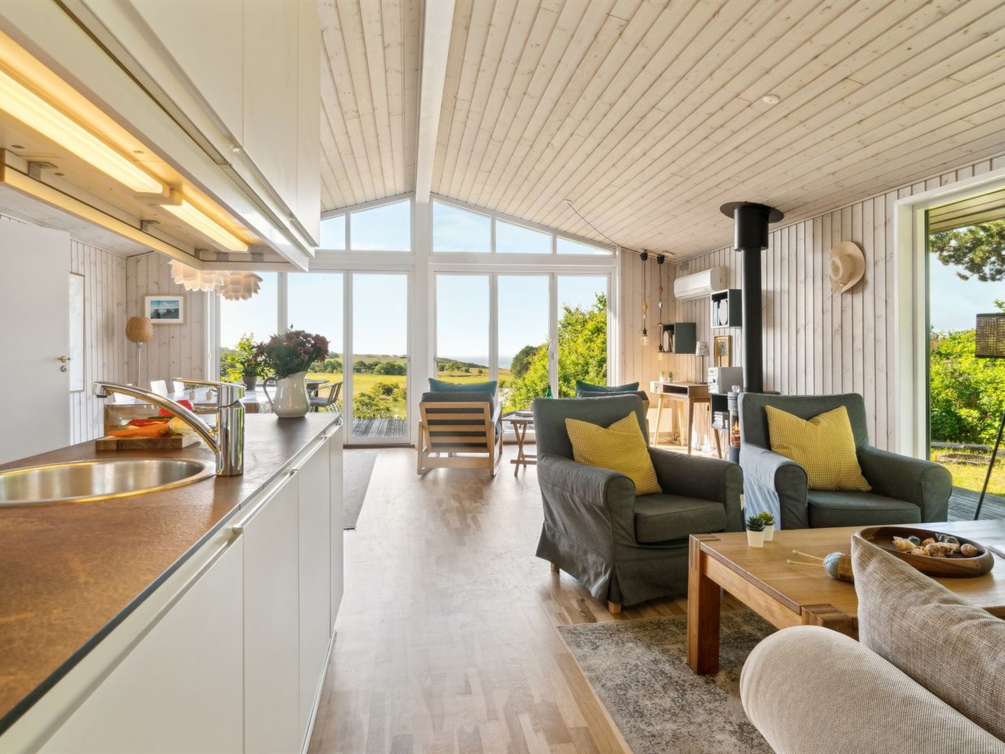 "Stygg" - 400m from the sea - Binnen