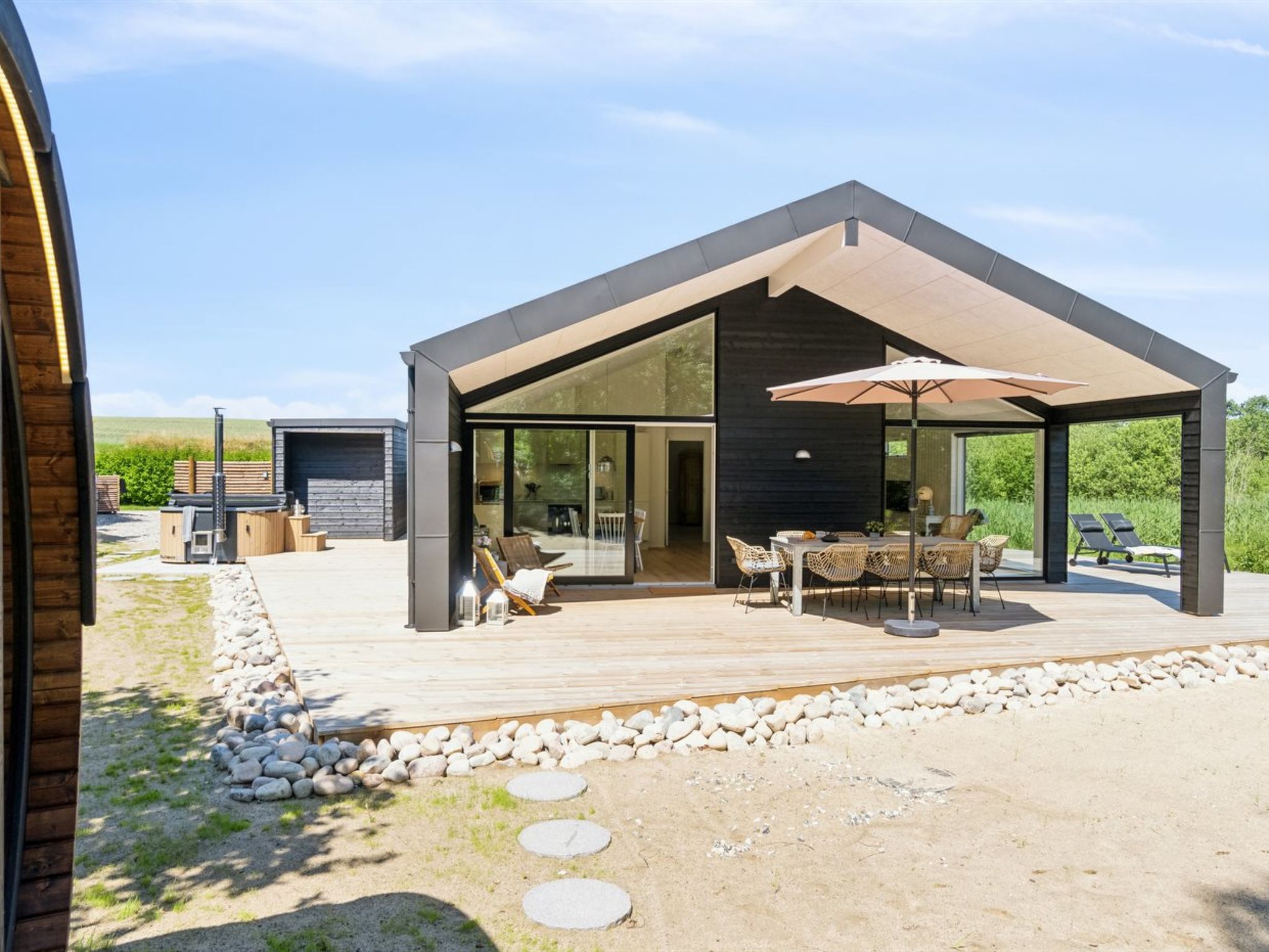 "Lonneke" - 450m from the sea - Buiten