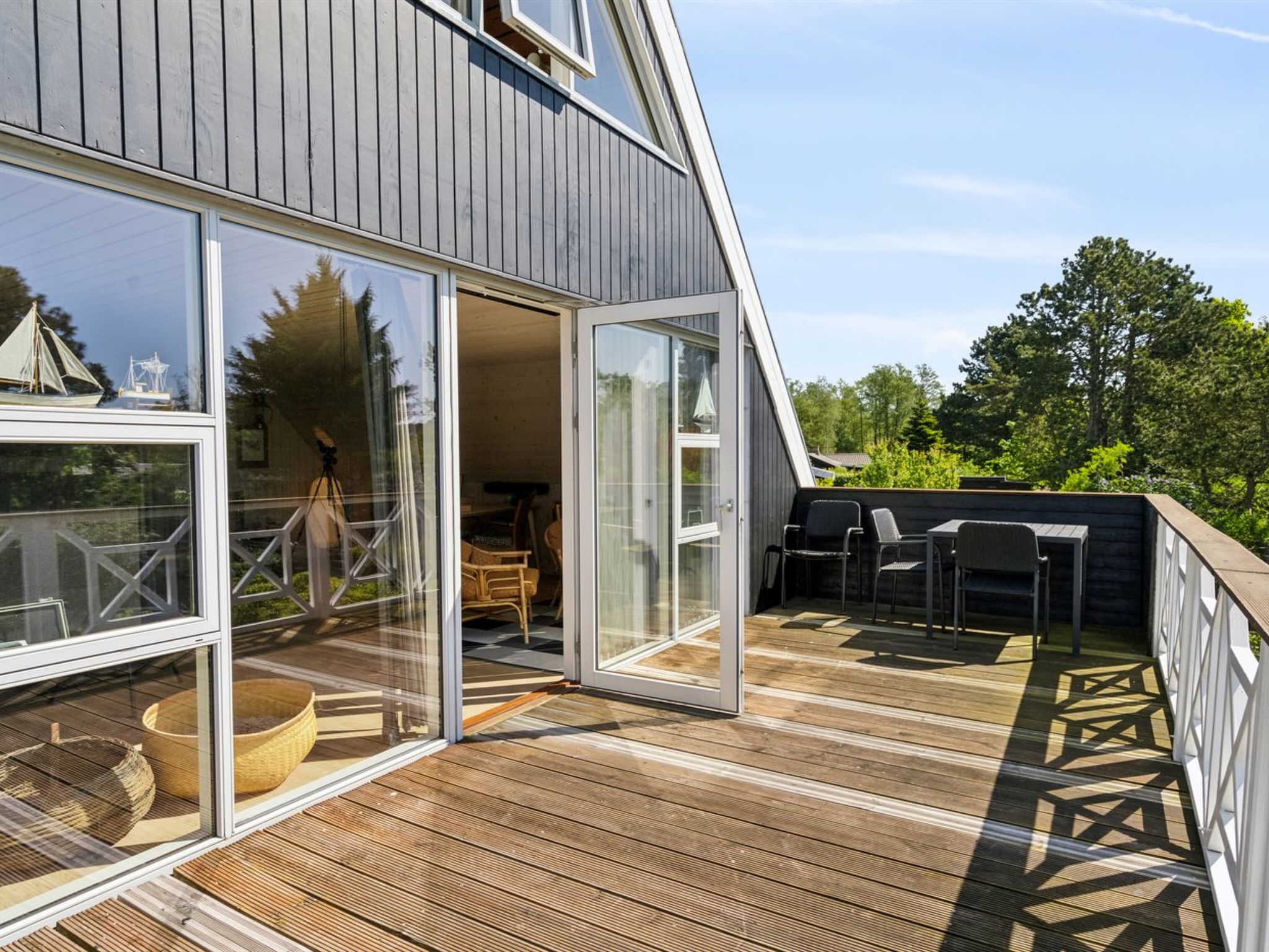 "Eikka" - 100m from the sea - Buiten