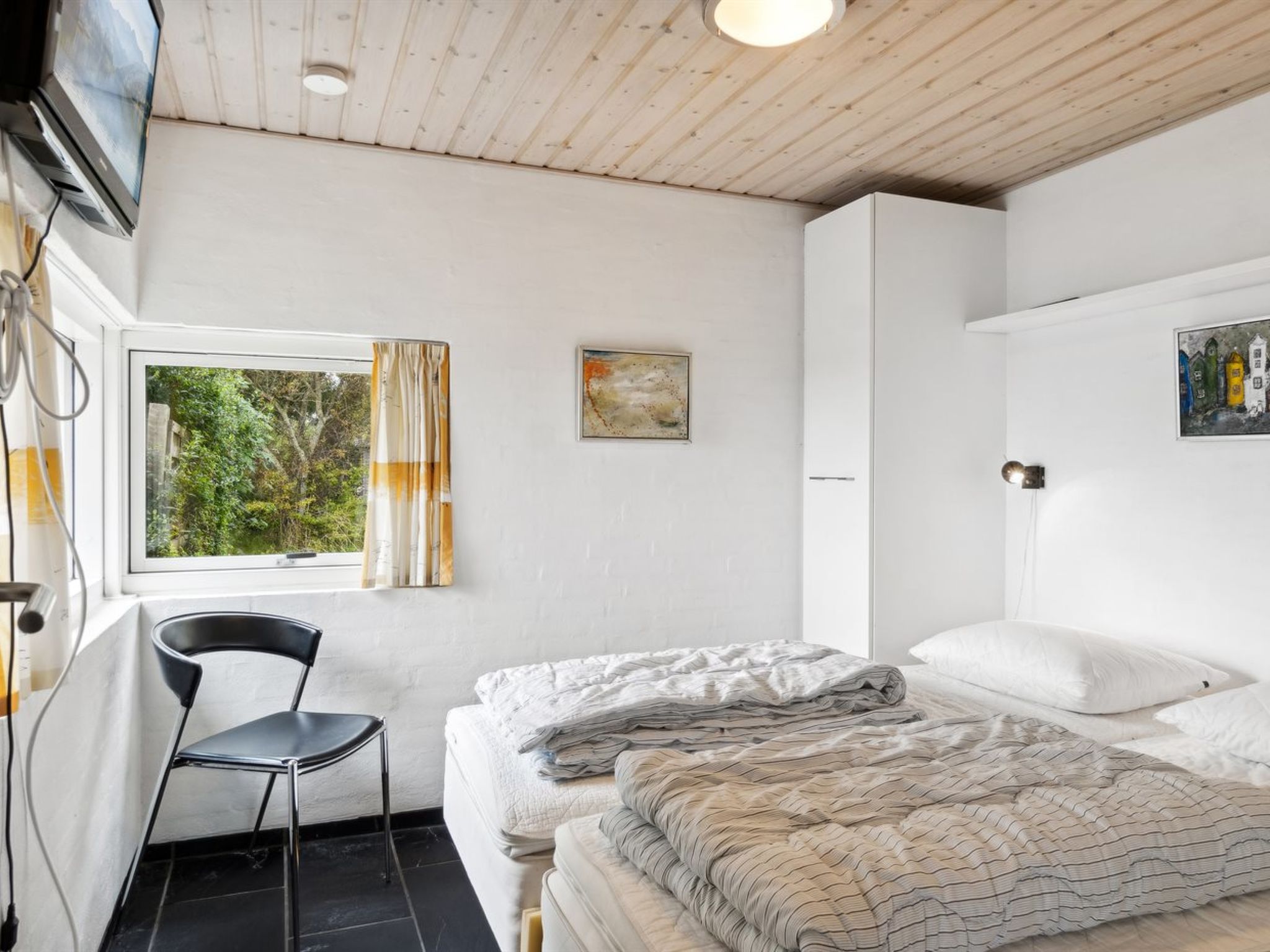 "Nilson" - 50m from the sea - Binnen