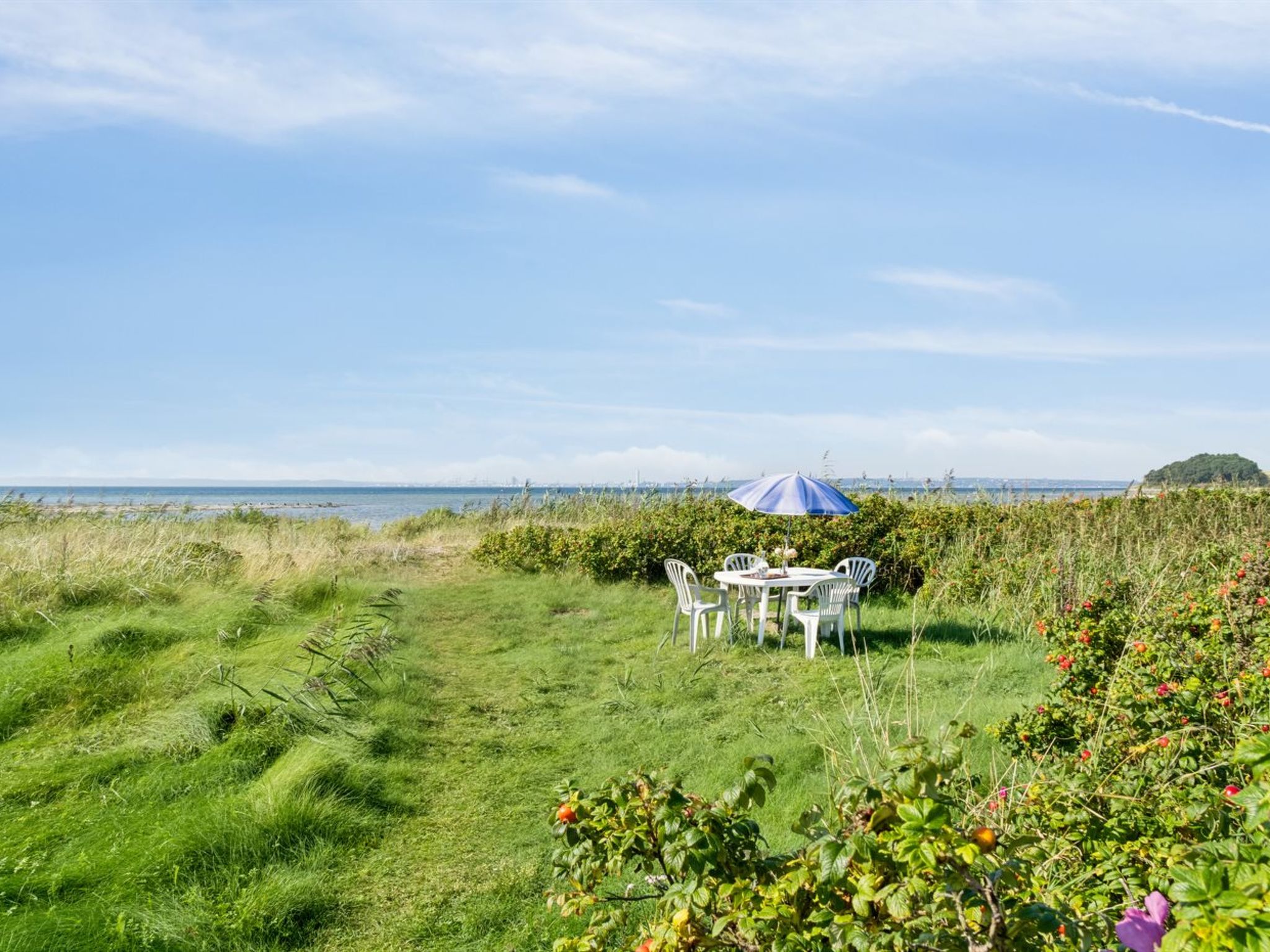 "Joella" - 75m from the sea-Draußen
