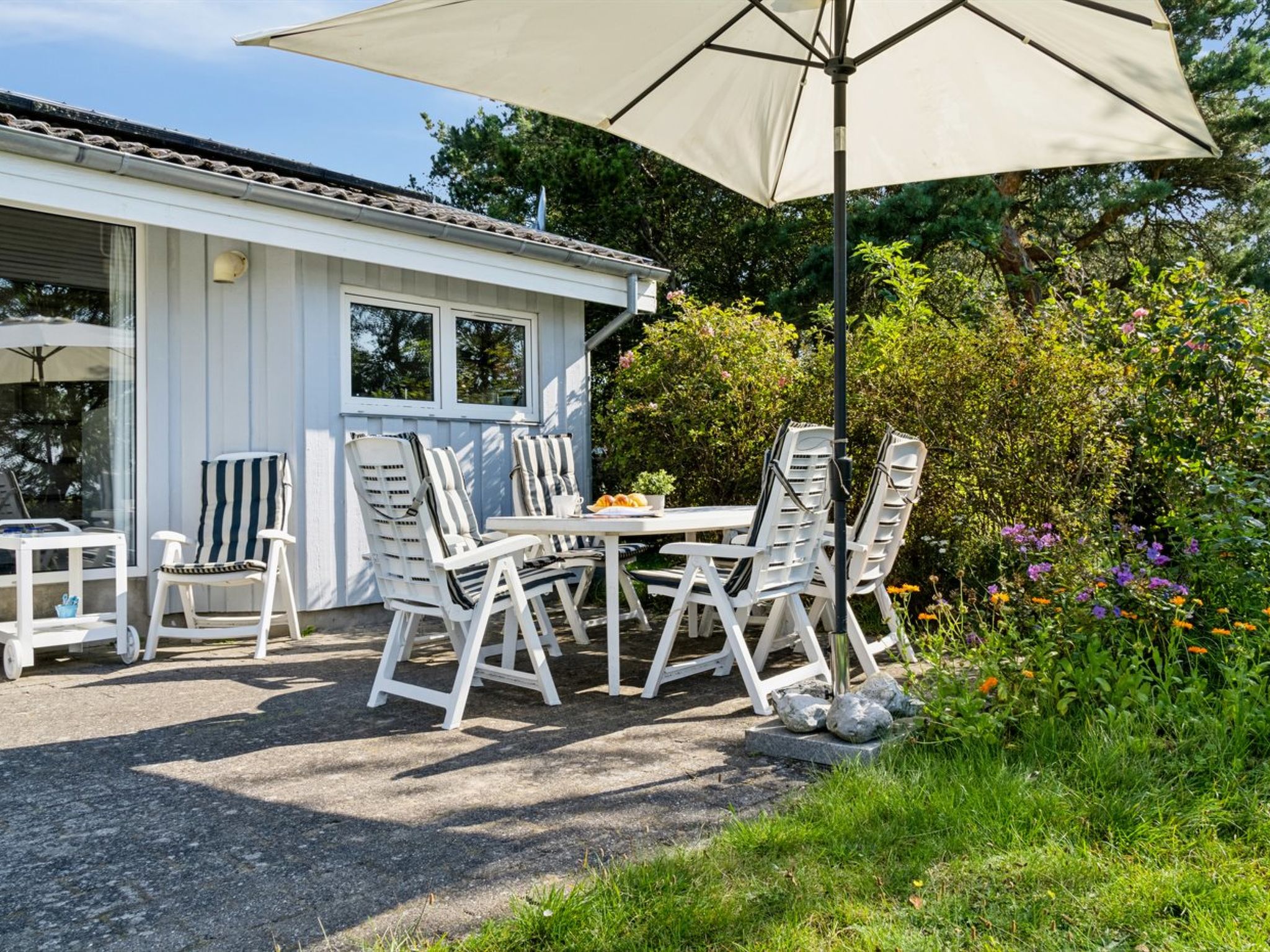 "Joella" - 75m from the sea - Buiten