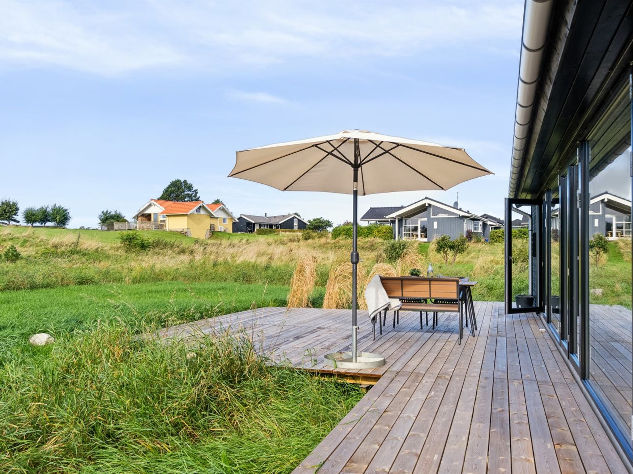 "Aatos" - 250m from the sea - Buiten