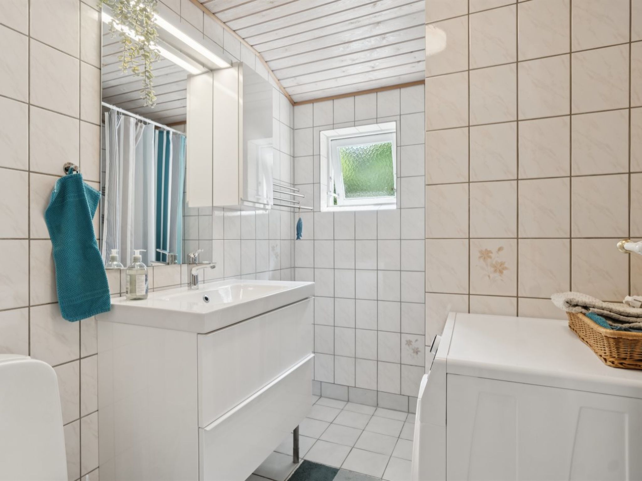 "Kaino" - 1.7km from the sea-Inside