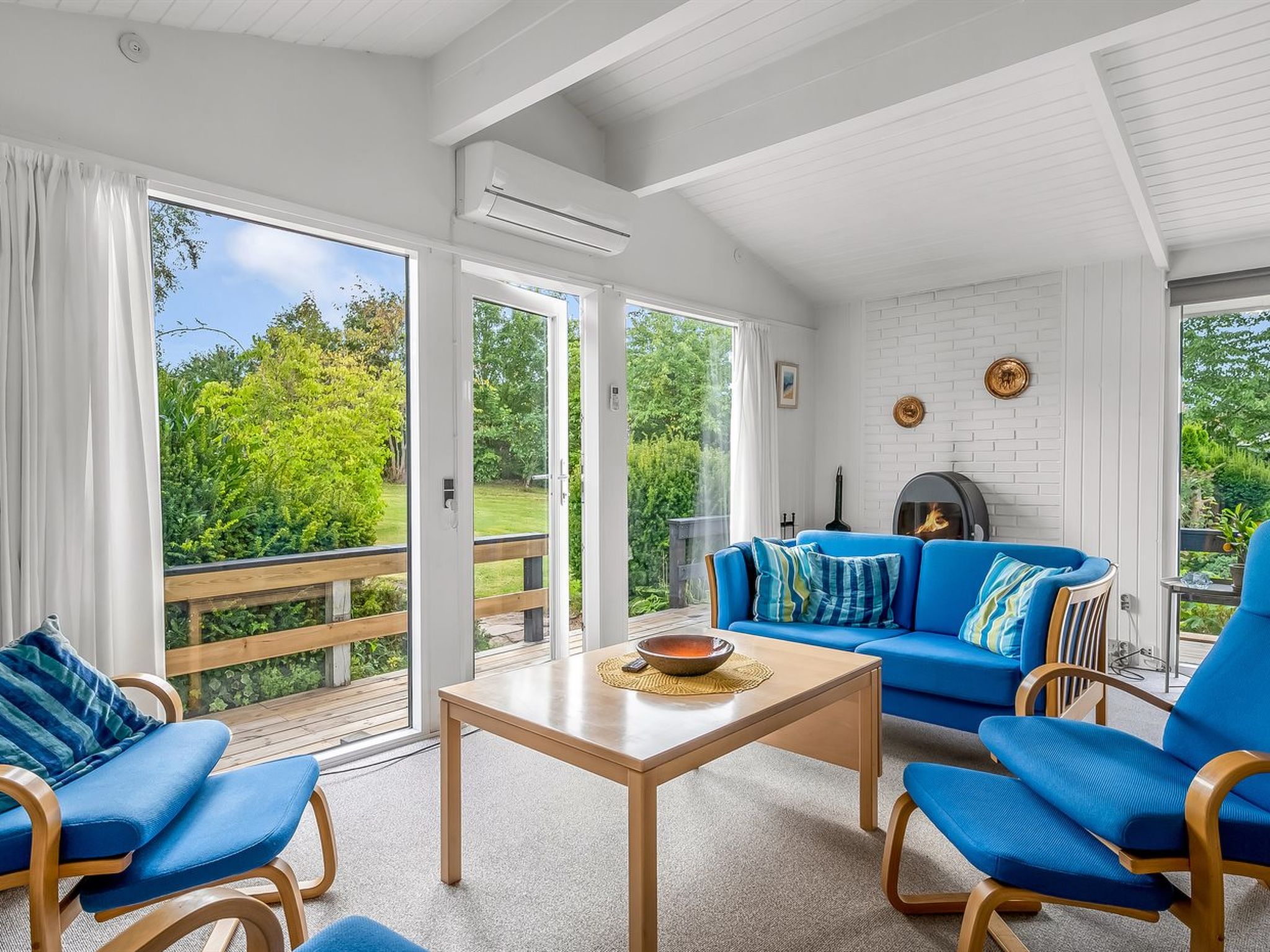 "Ayo" - 200m from the sea-Inside