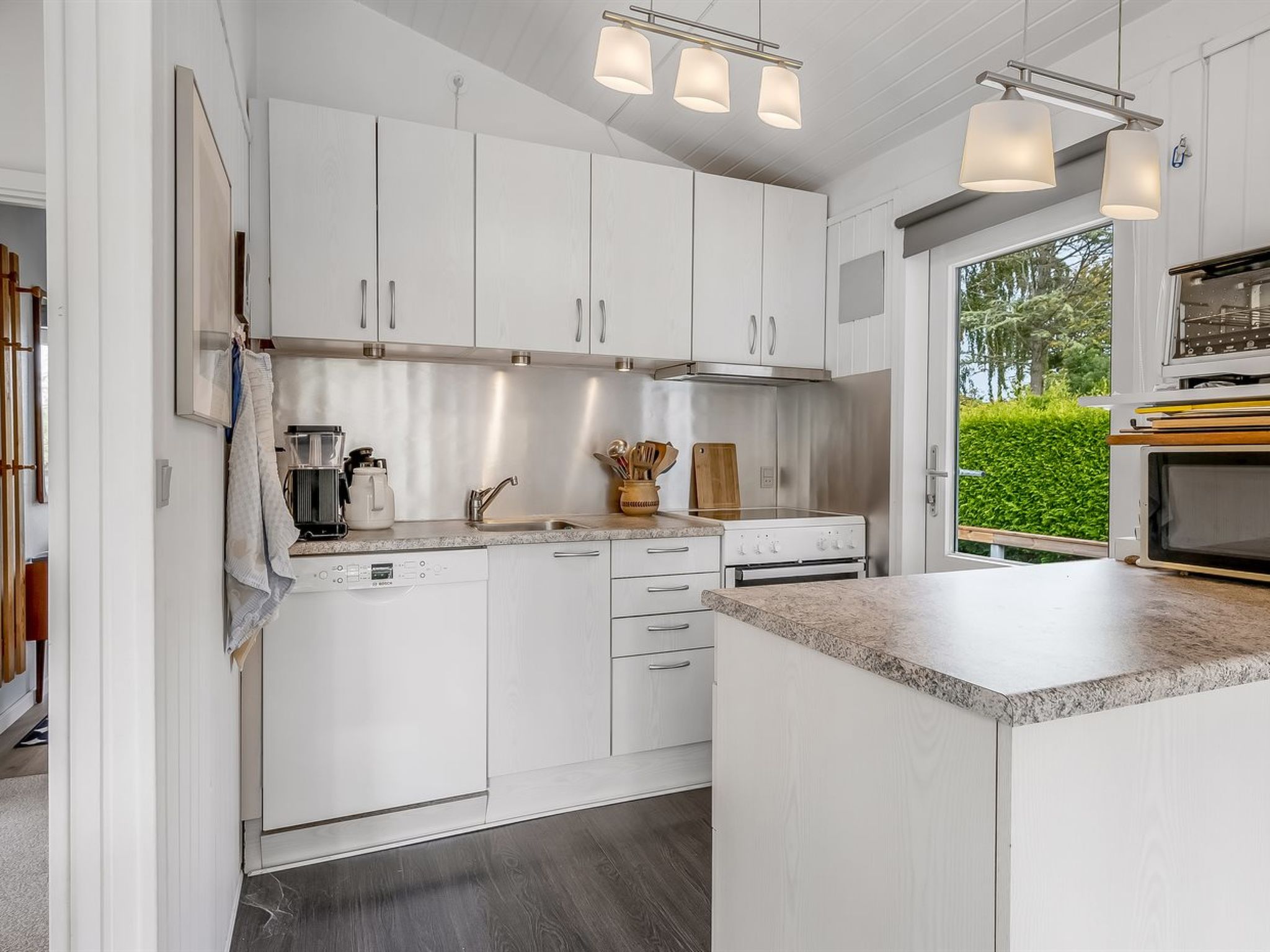 "Ayo" - 200m from the sea-Inside