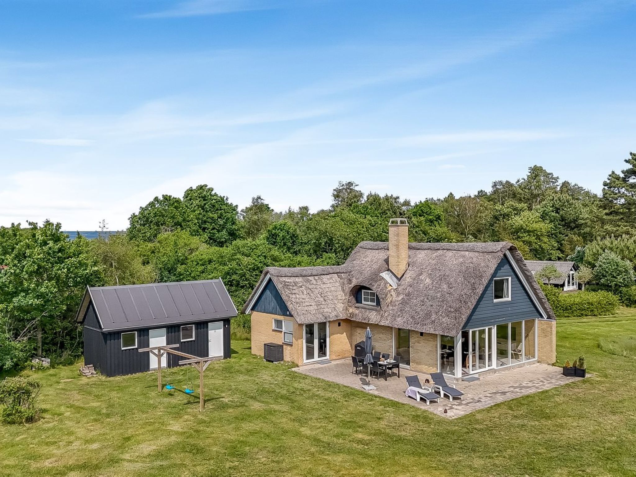 "Ellanora" - 50m from the sea - Buiten
