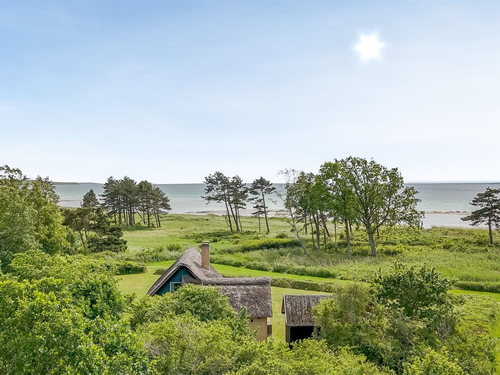 "Ellanora" - 50m from the sea - Buiten