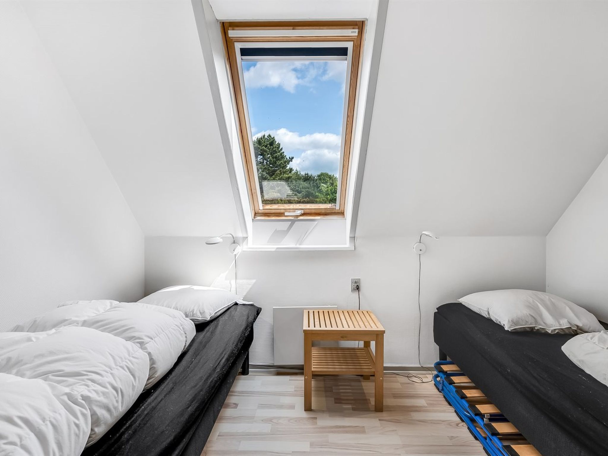 "Ellanora" - 50m from the sea-Binnen