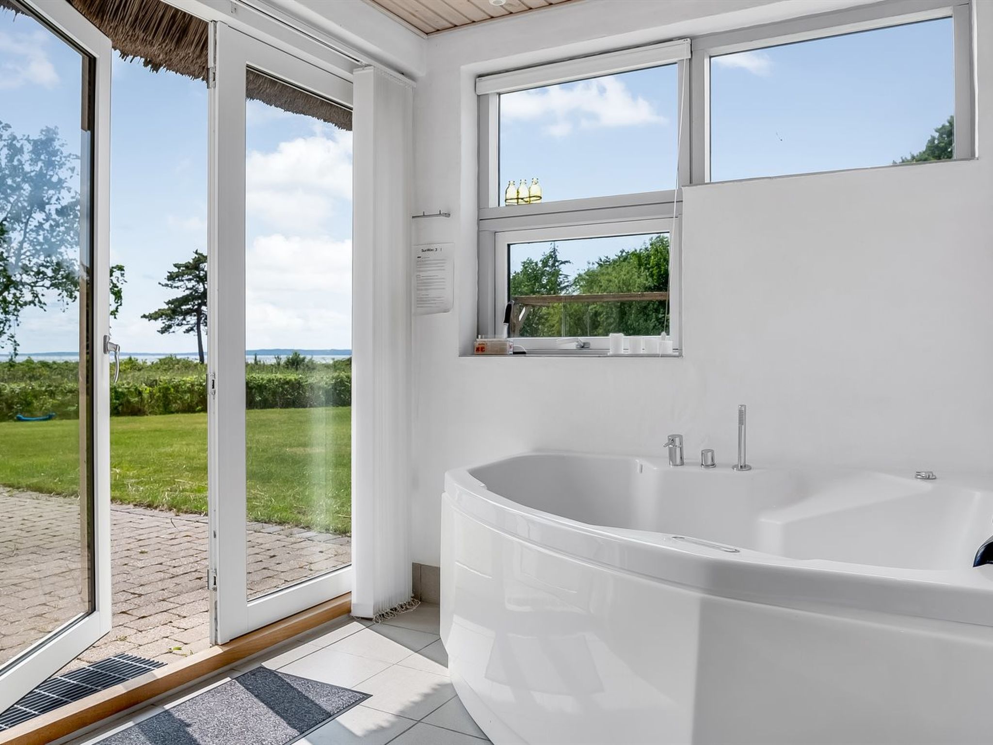 "Ellanora" - 50m from the sea-Binnen