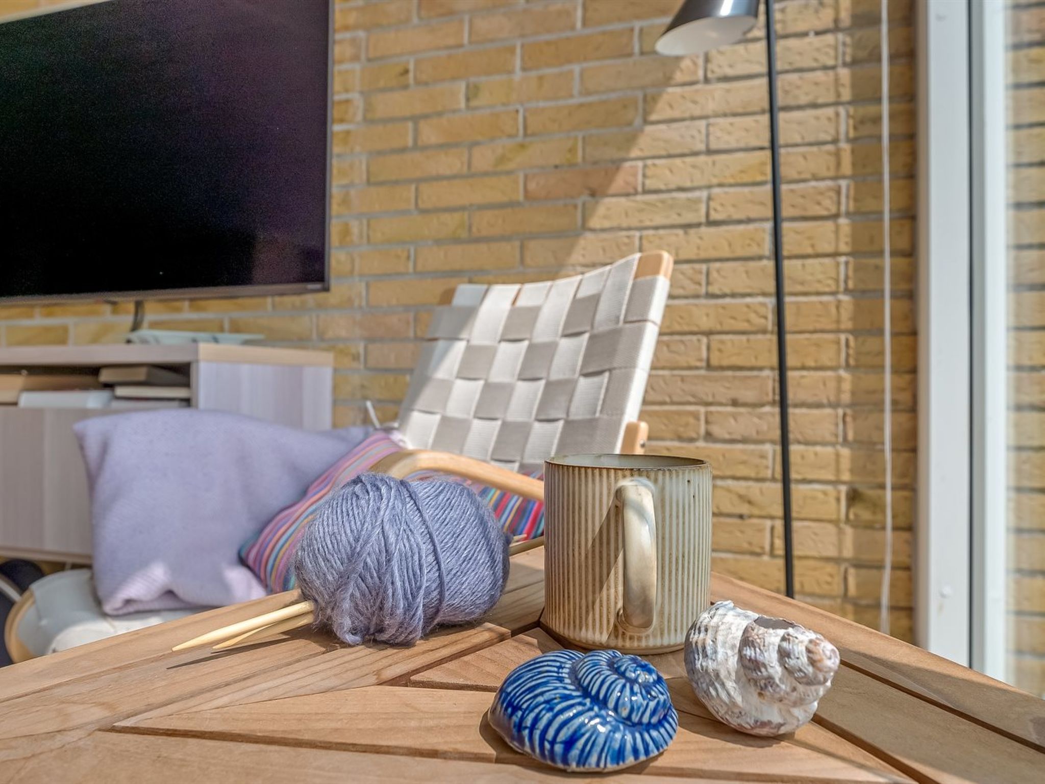 "Ellanora" - 50m from the sea-Binnen