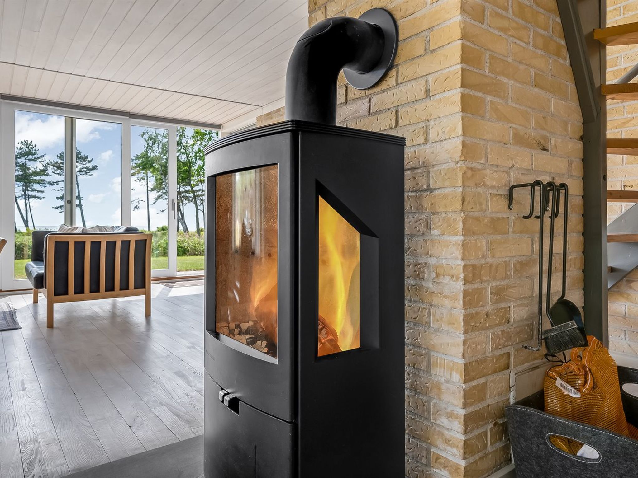 "Ellanora" - 50m from the sea-Binnen