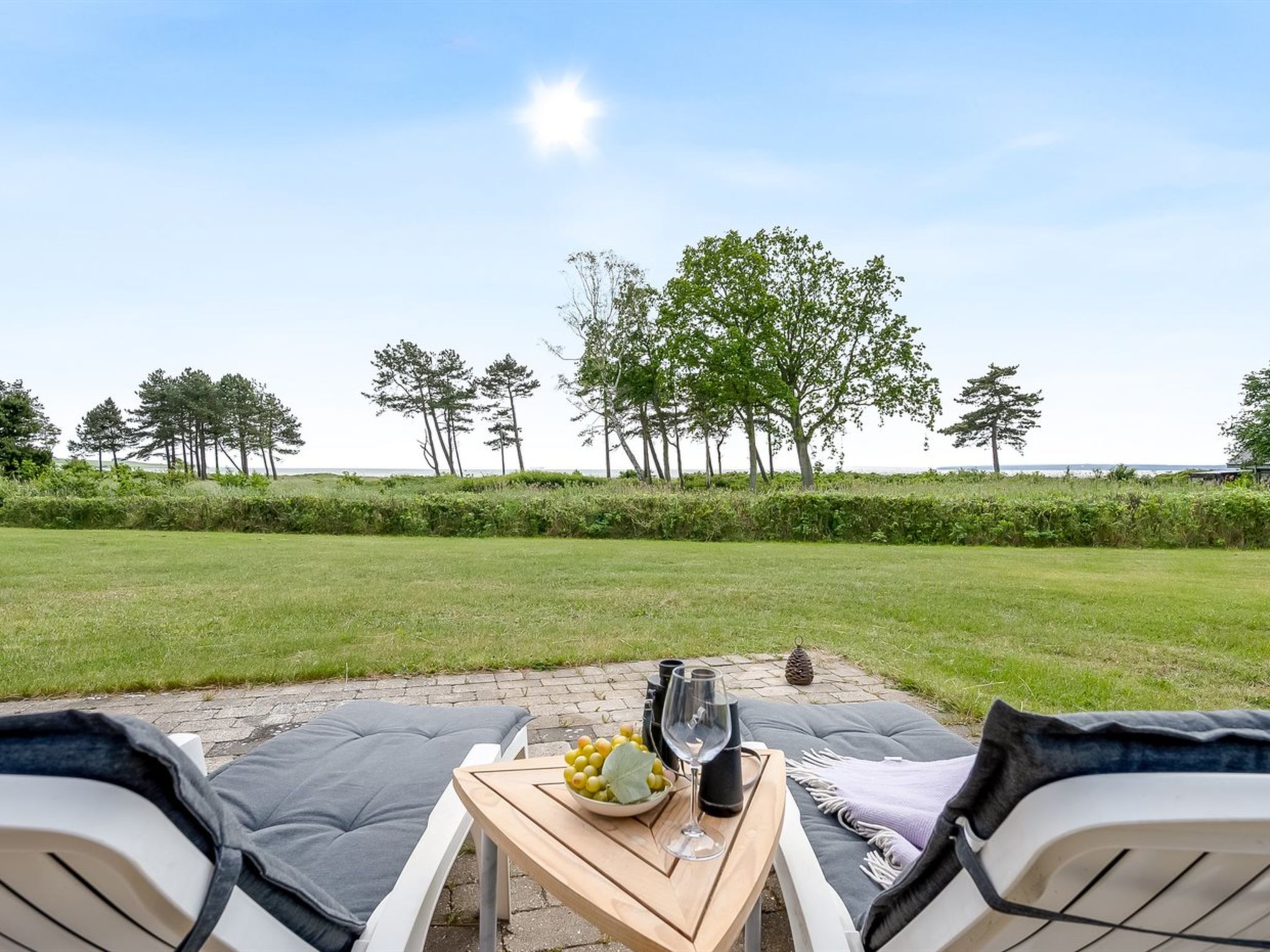 "Ellanora" - 50m from the sea-Buiten