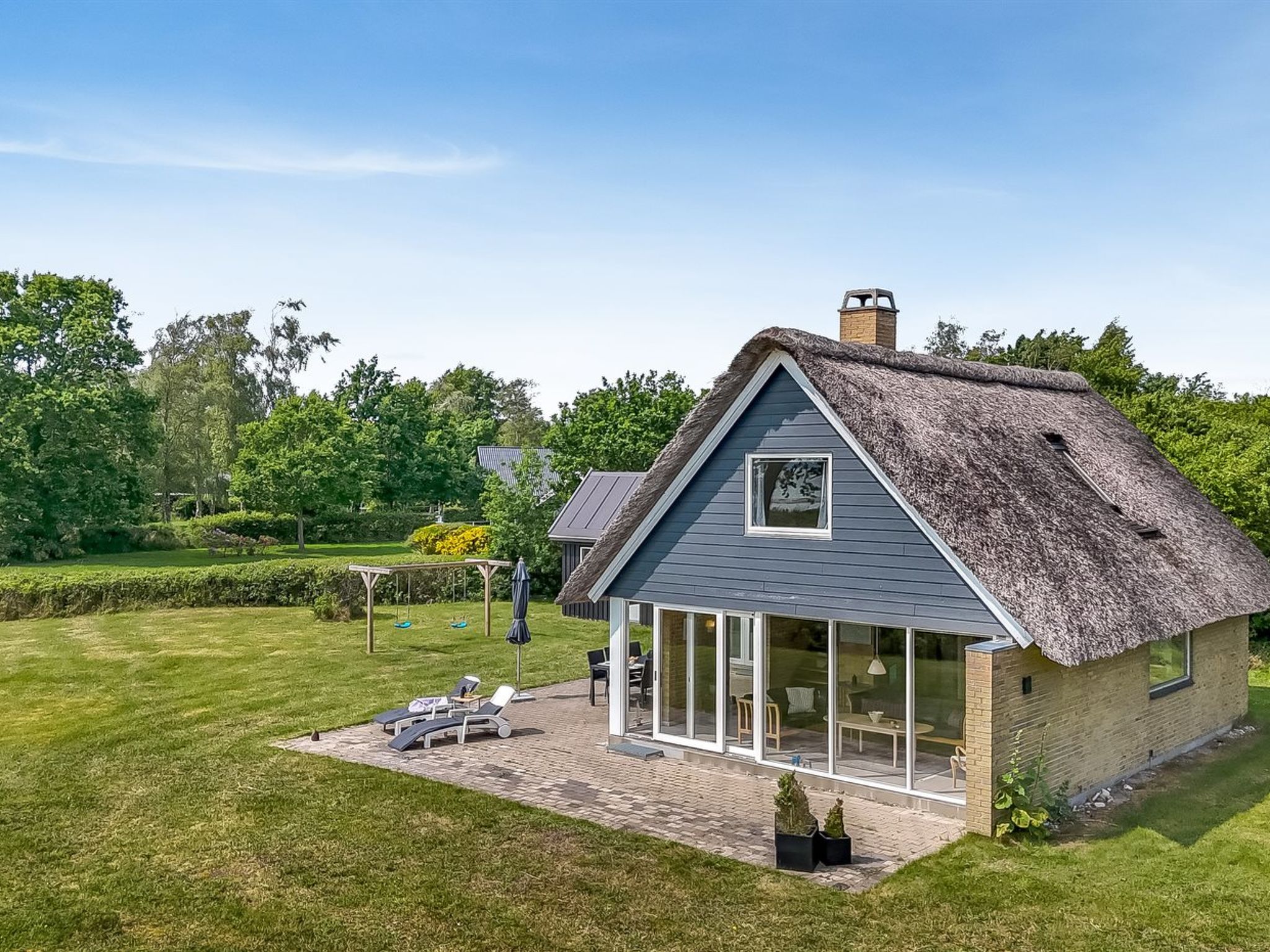 "Ellanora" - 50m from the sea-Buiten