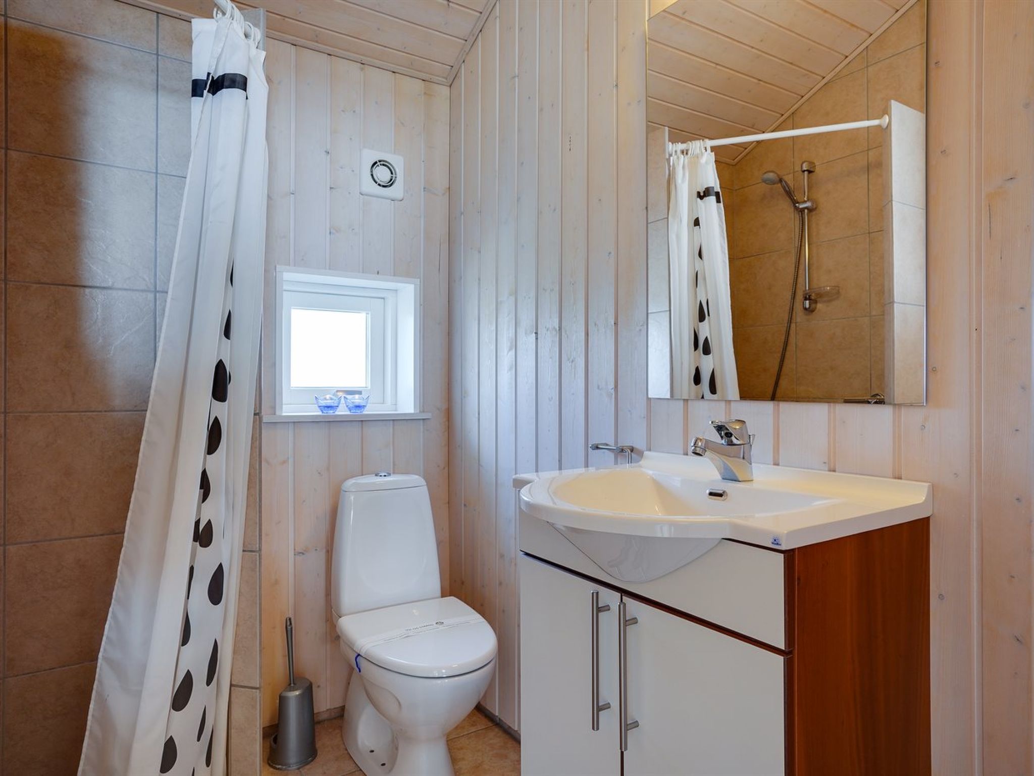 "Adelinde" - 300m from the sea - Drinnen