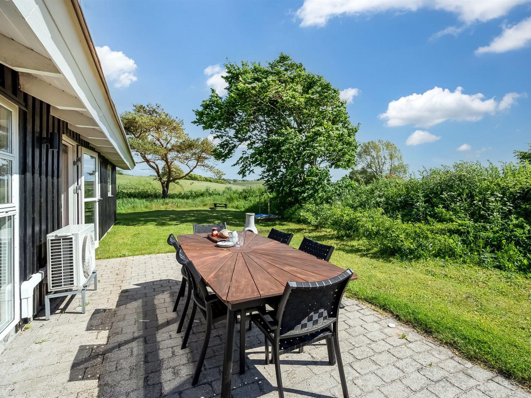 "Kristine" - 250m from the sea - Buiten