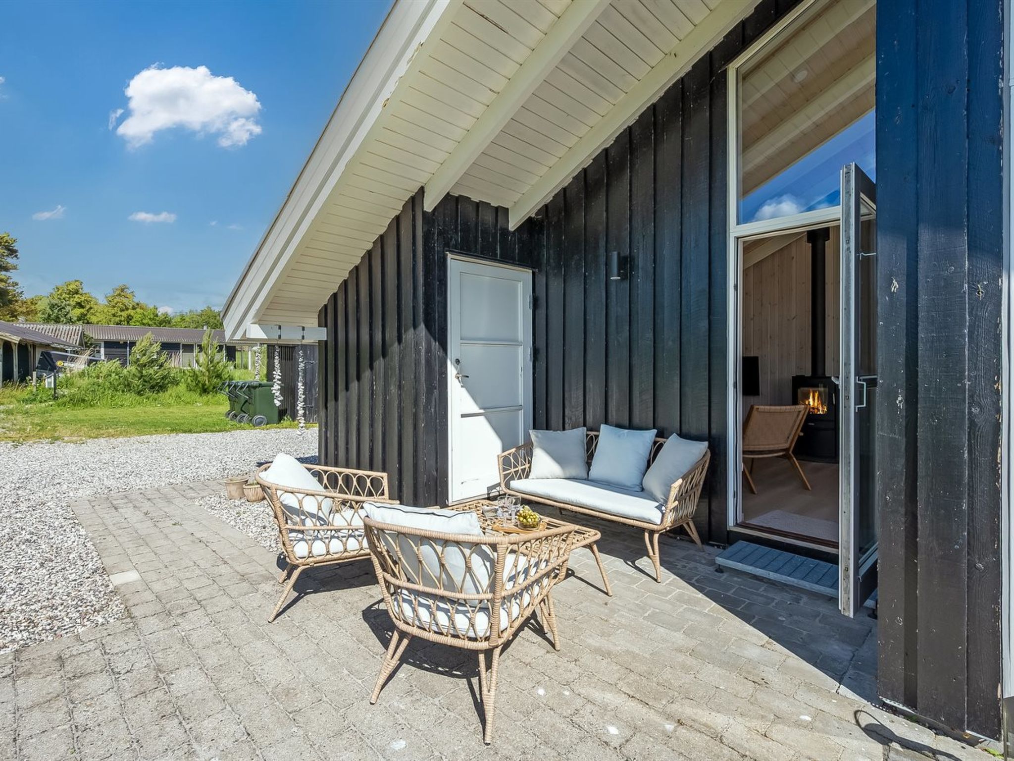 "Kristine" - 250m from the sea - Buiten