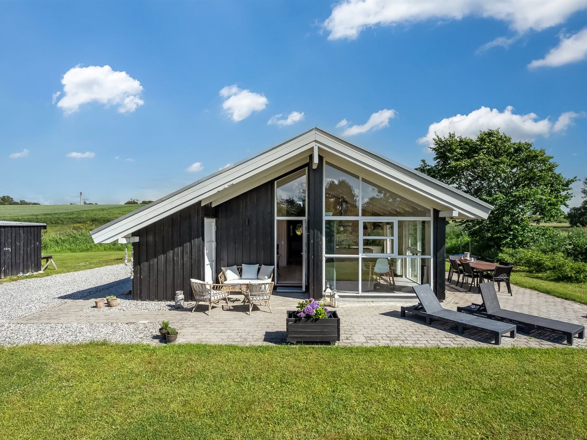 "Kristine" - 250m from the sea - Buiten