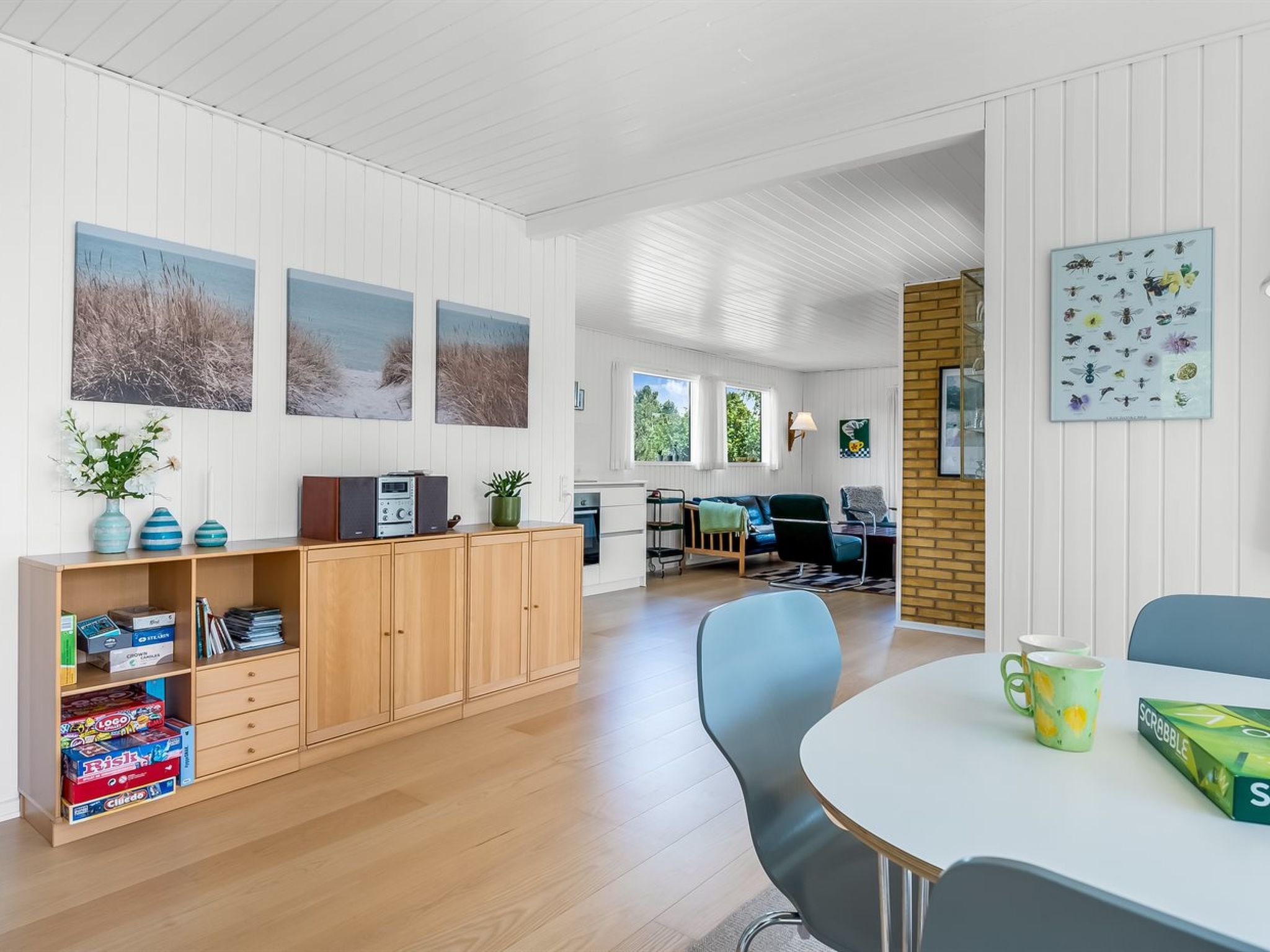 "Tabetha" - 800m from the sea - Binnen