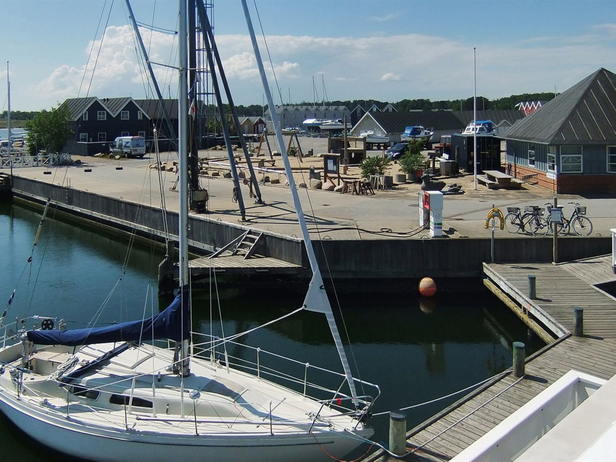 "Knud" - 2m from the sea - Outside
