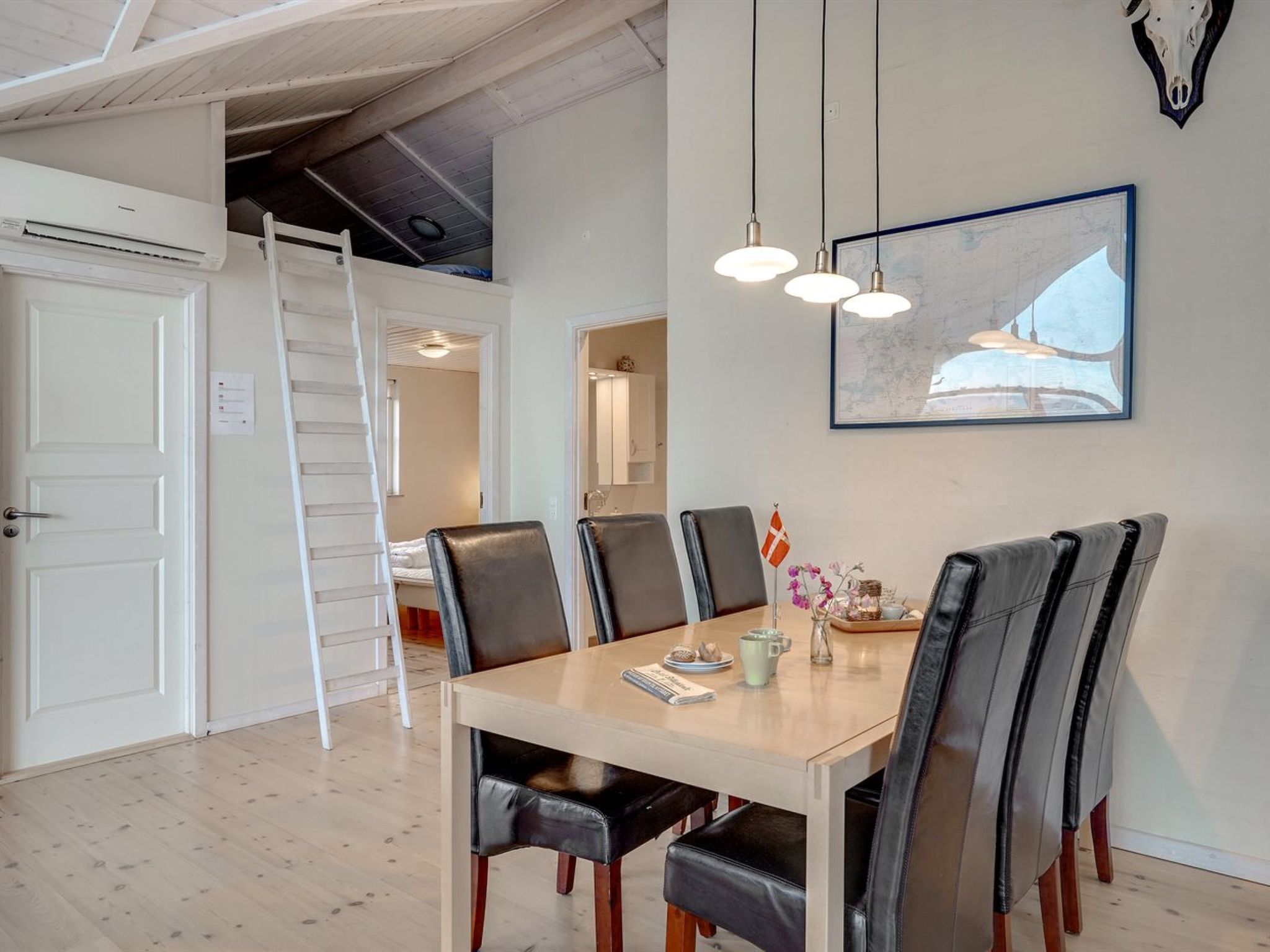 "Thorman" - 75m from the sea - Drinnen