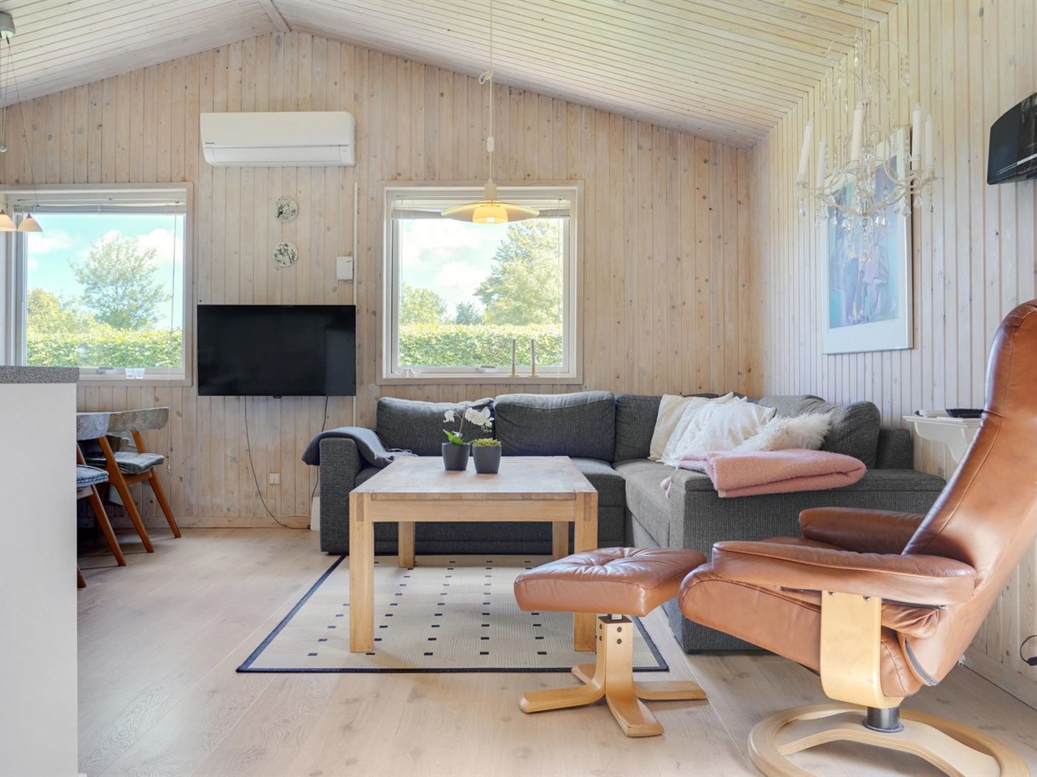 "Mainart" - 200m from the sea - Binnen