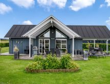 13-persoons vakantiehuis in Grenaa op 900 meter van zee - thumbnail 1
