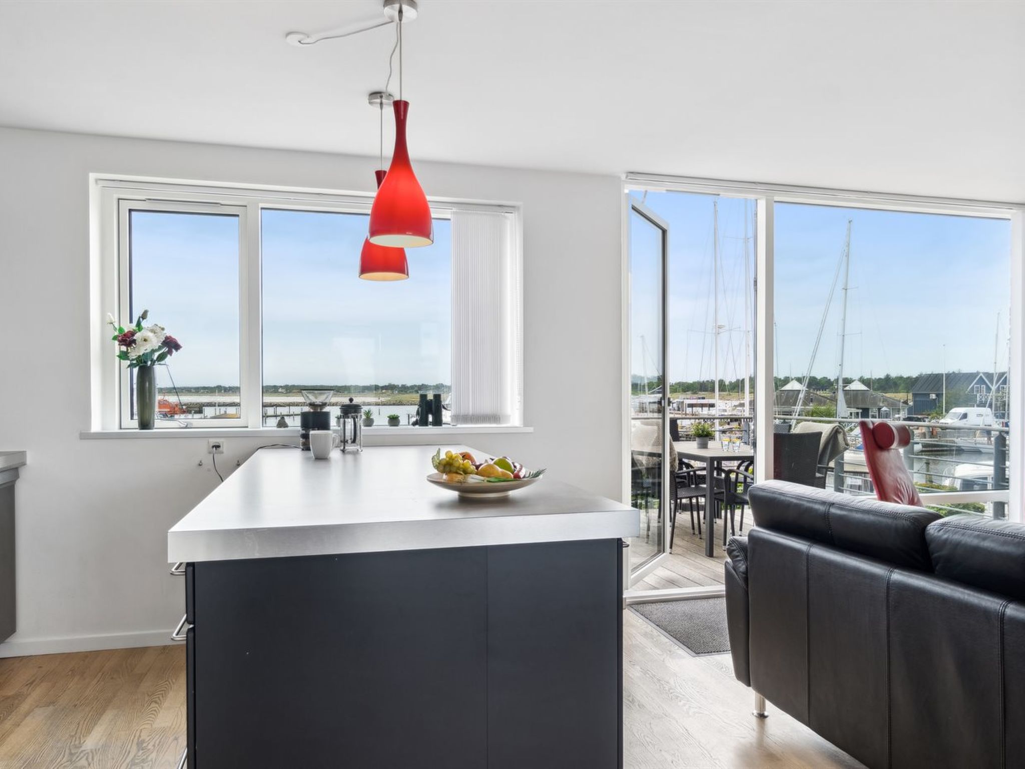 "Skade" - 10m from the sea - Binnen