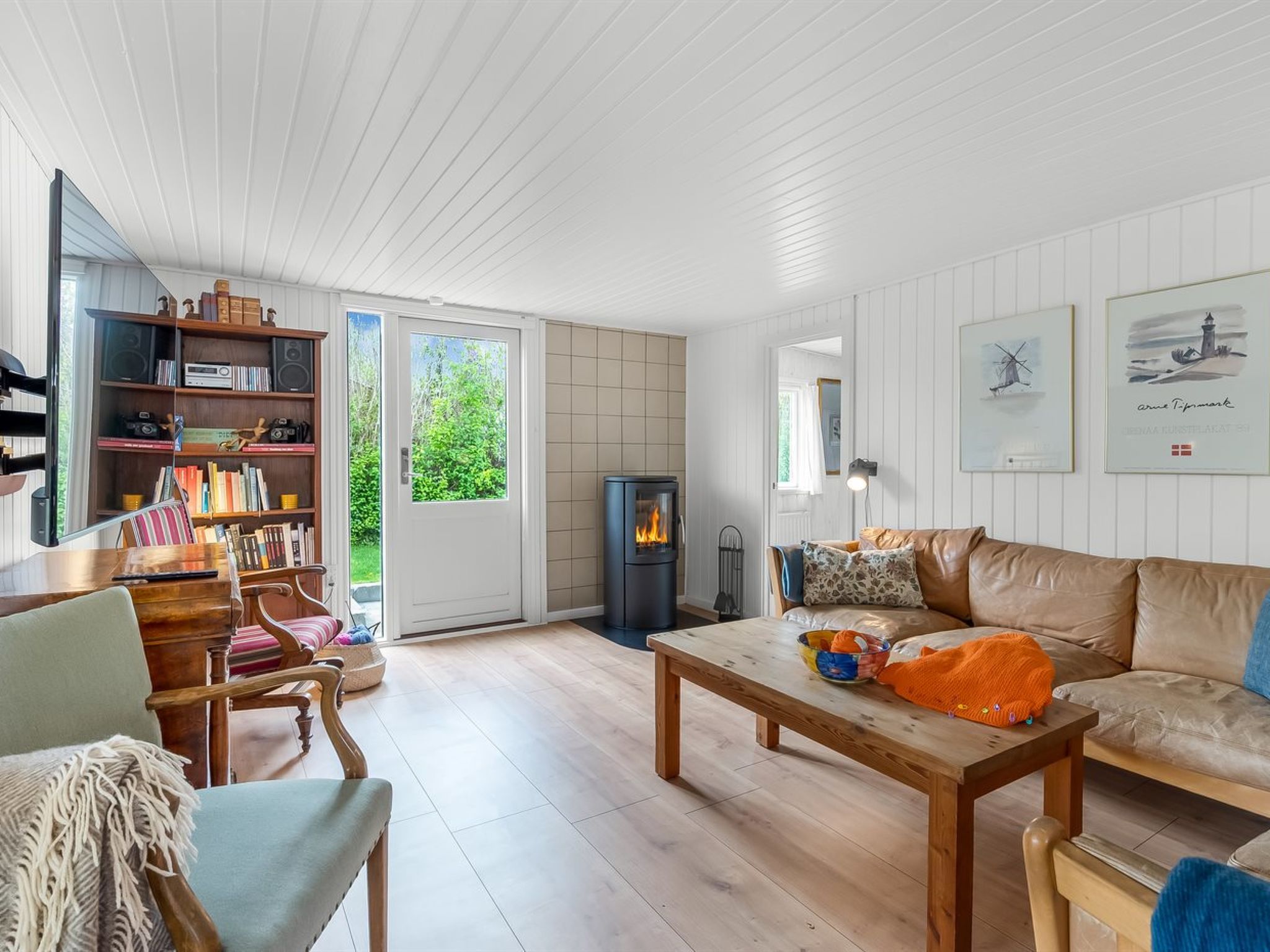 "Antonie" - 700m from the sea - Binnen