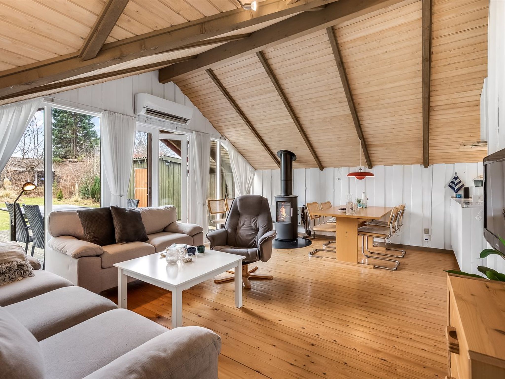 "Topias" - 350m from the sea - Binnen