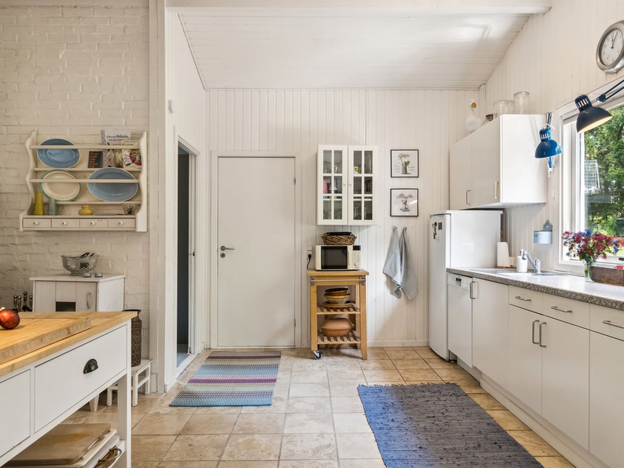 "Reika" - 1km from the sea - Binnen