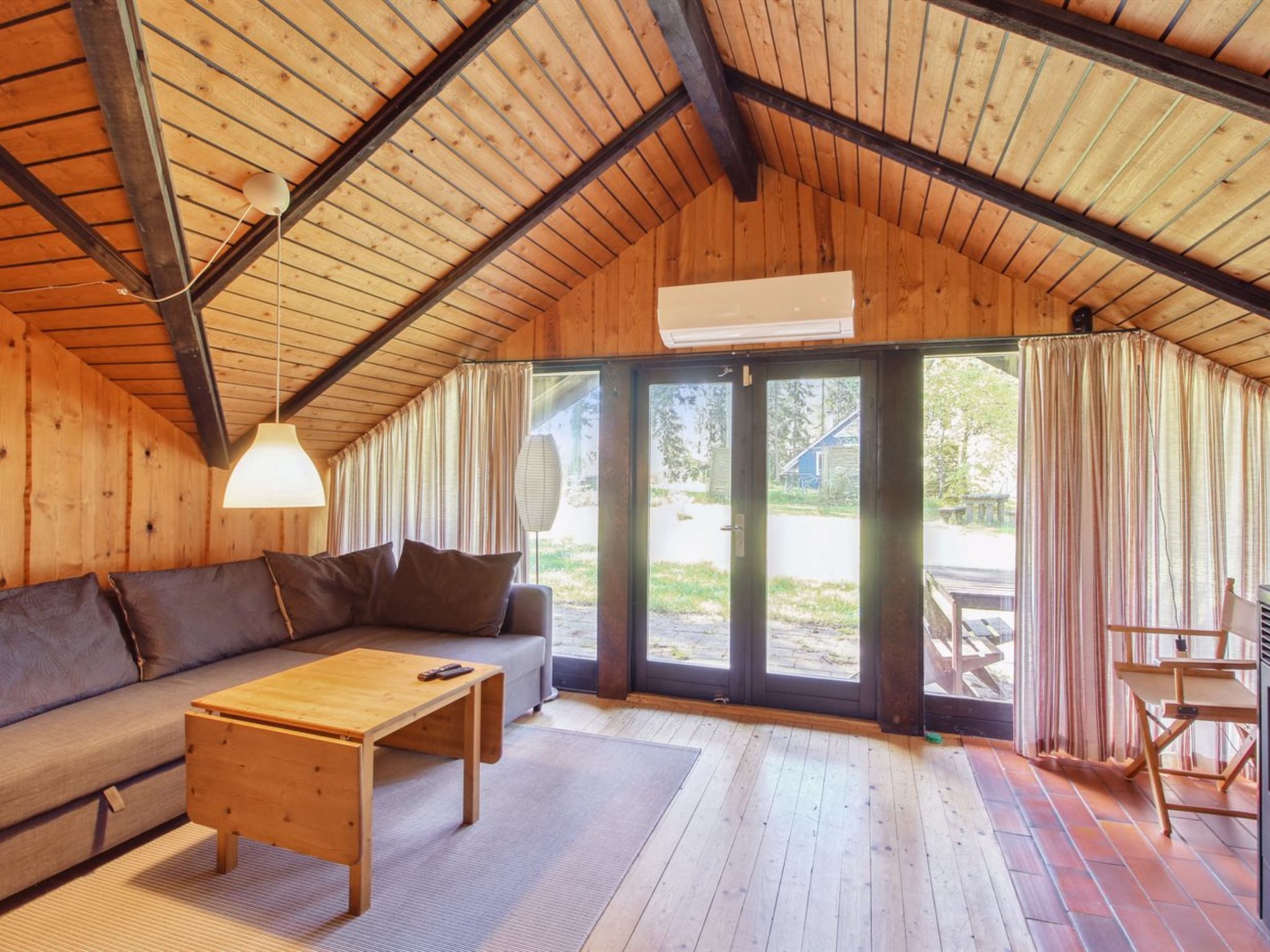 "Melba" - 8km from the sea - Binnen