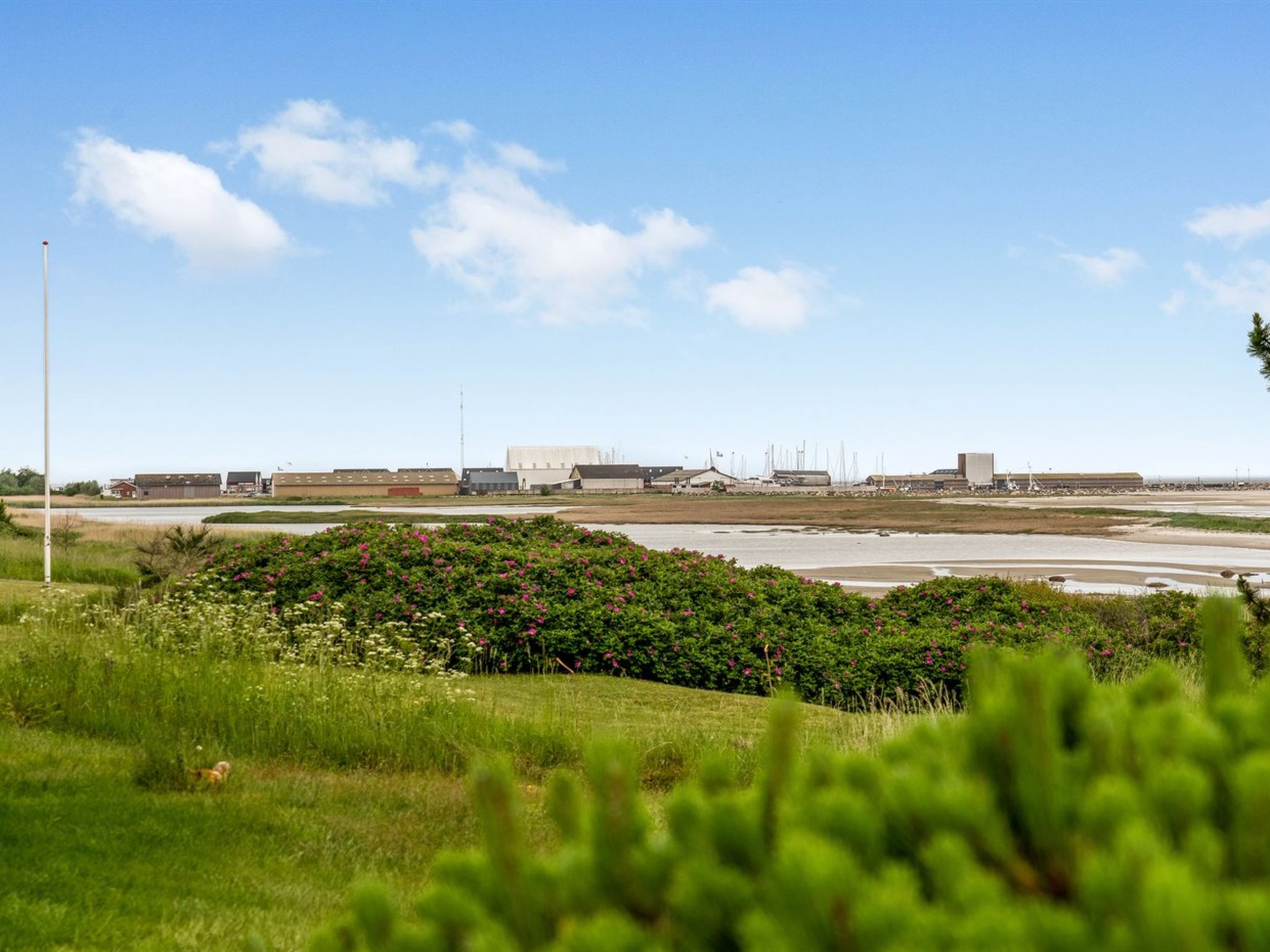 "Elpida" - 100m from the sea - Buiten