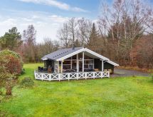 8-persoons vakantiehuis met sauna op 900m van de zee in Glesborg - thumbnail 6