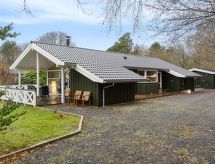 8-persoons vakantiehuis met sauna op 900m van de zee in Glesborg - thumbnail 4