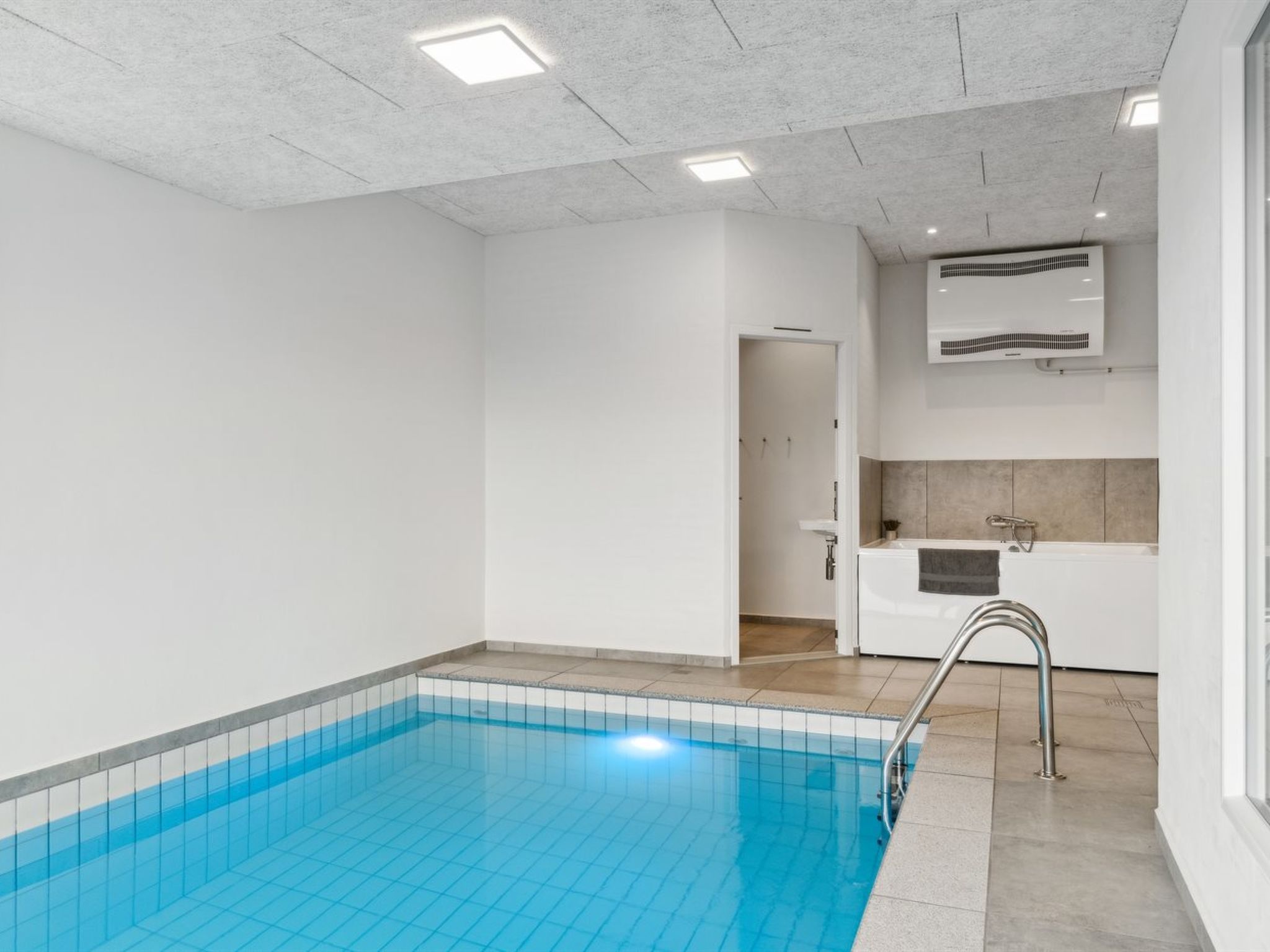 "Ann" - 1.3km from the sea — Pool Outdoor (3 of 36)