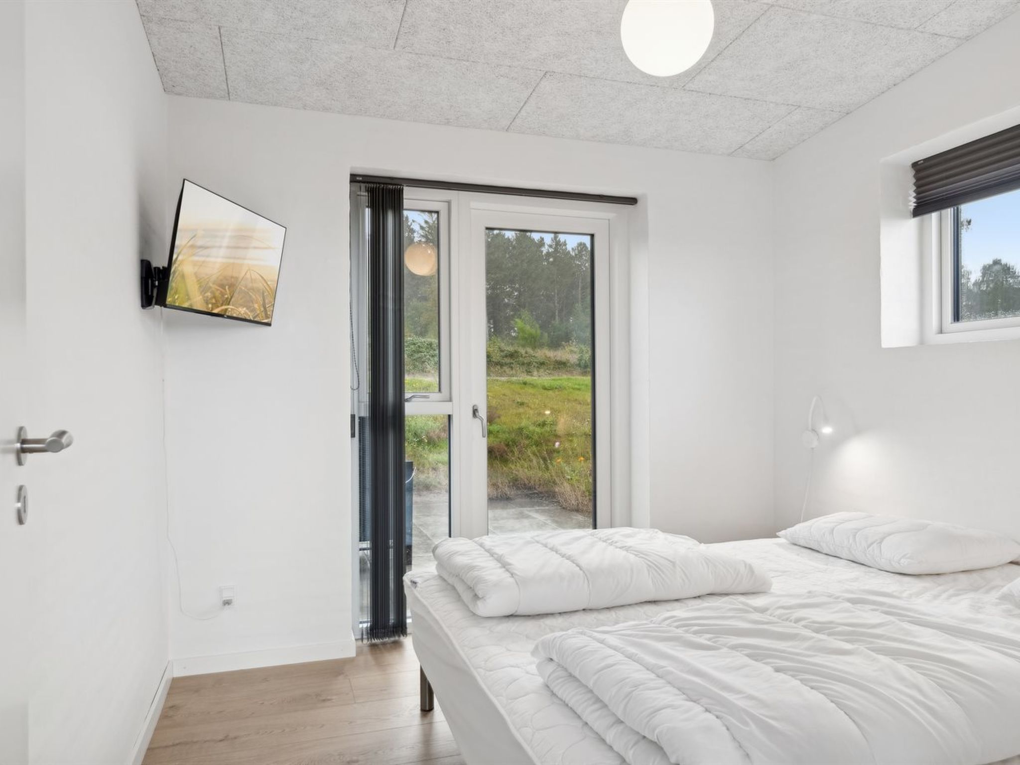"Ann" - 1.3km from the sea - Binnen