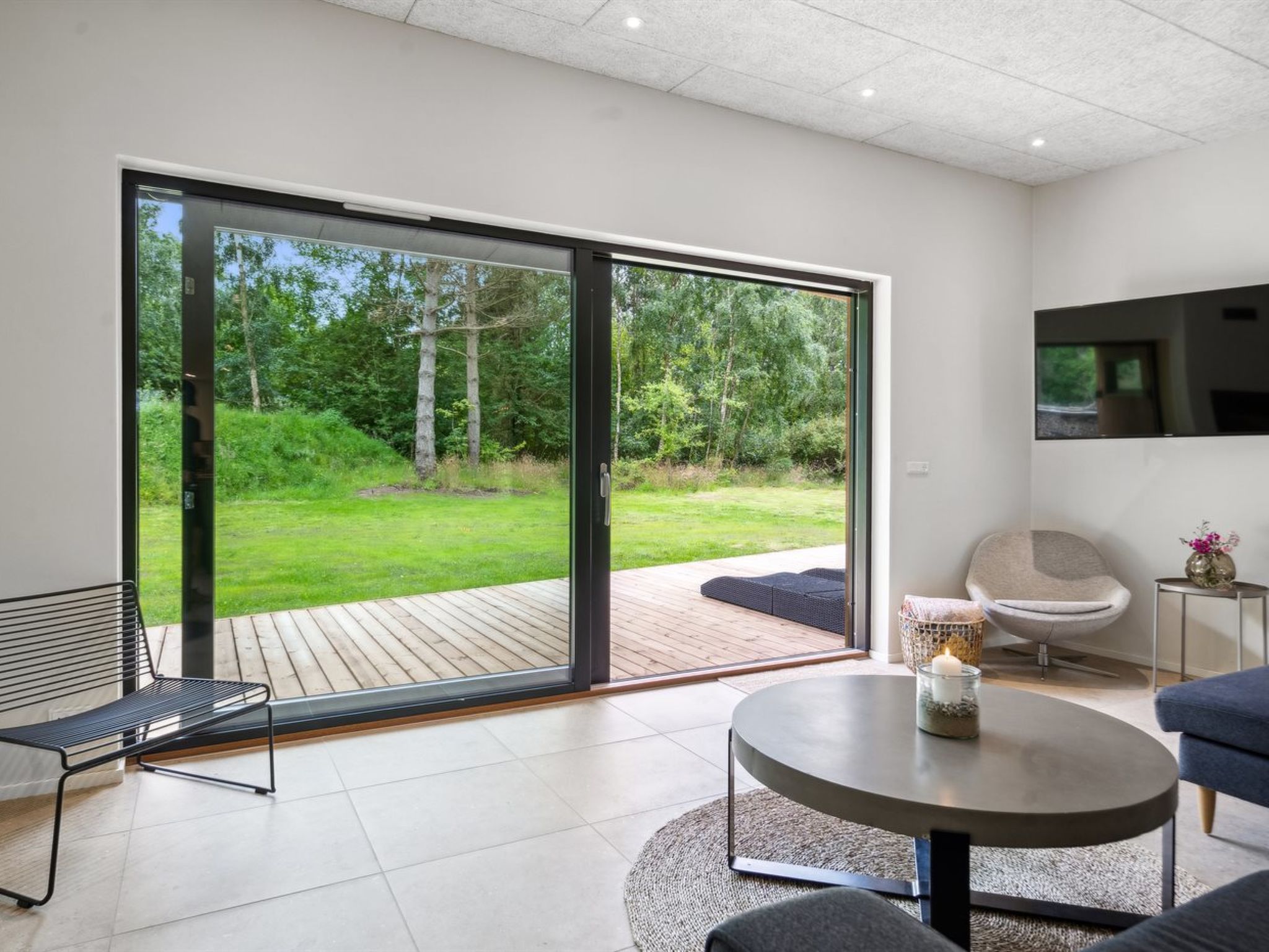 "Karlene" - 300m from the sea
