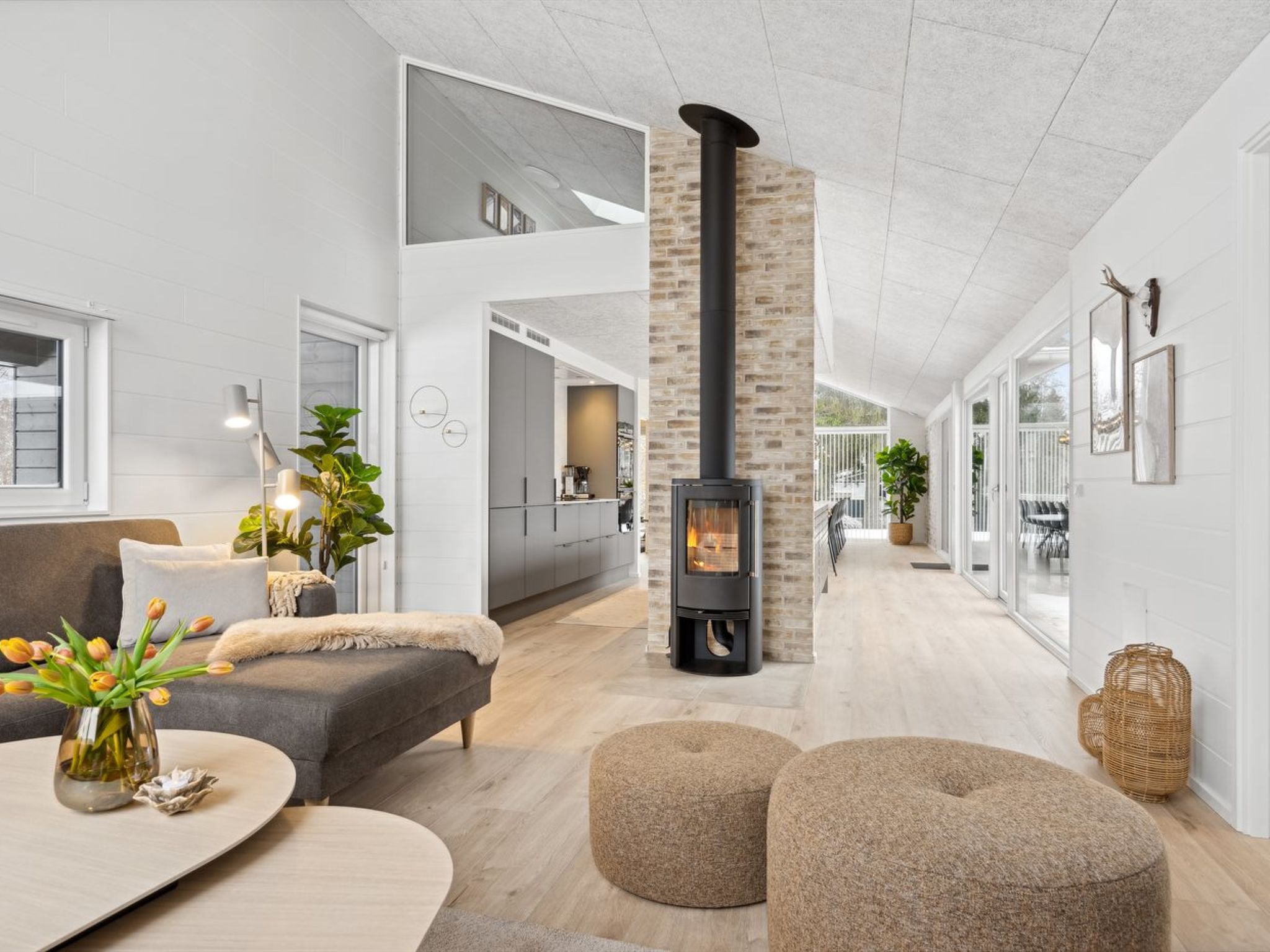 "Lanessa" - 800m from the sea - Binnen
