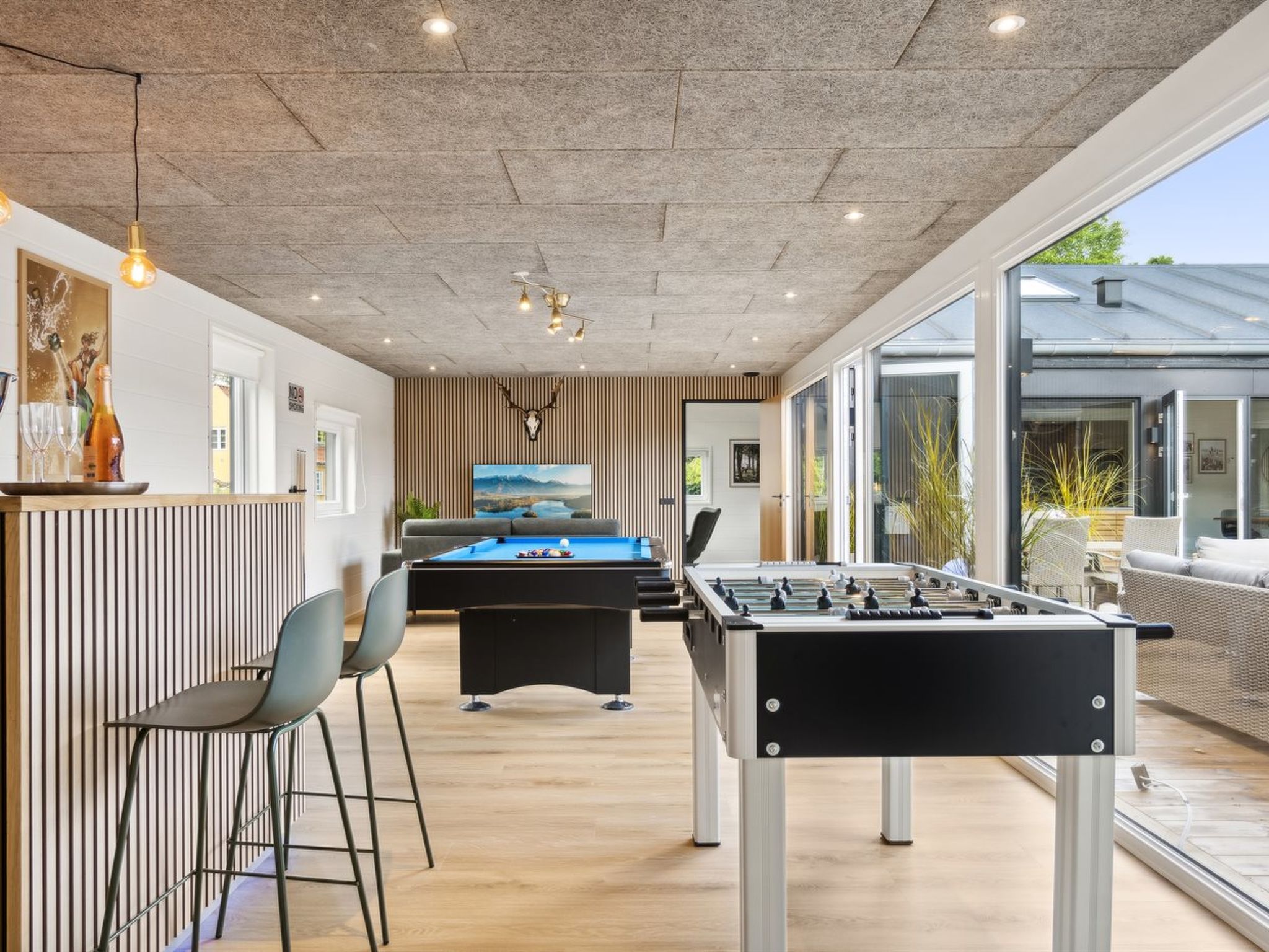 "Aviana" - 800m from the sea - Binnen
