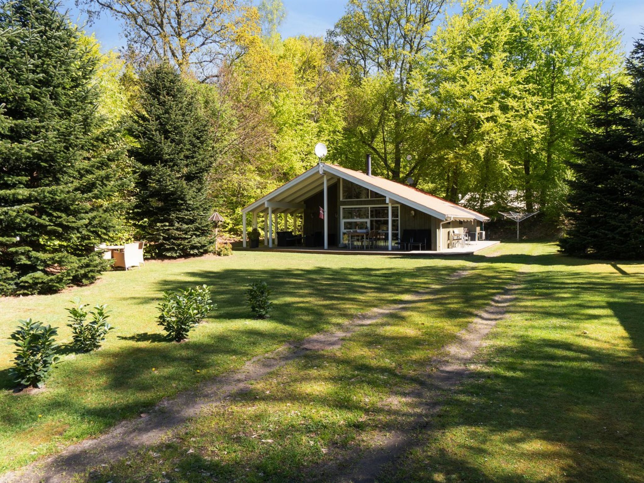 "Teodosij" - 500m from the sea - Buiten