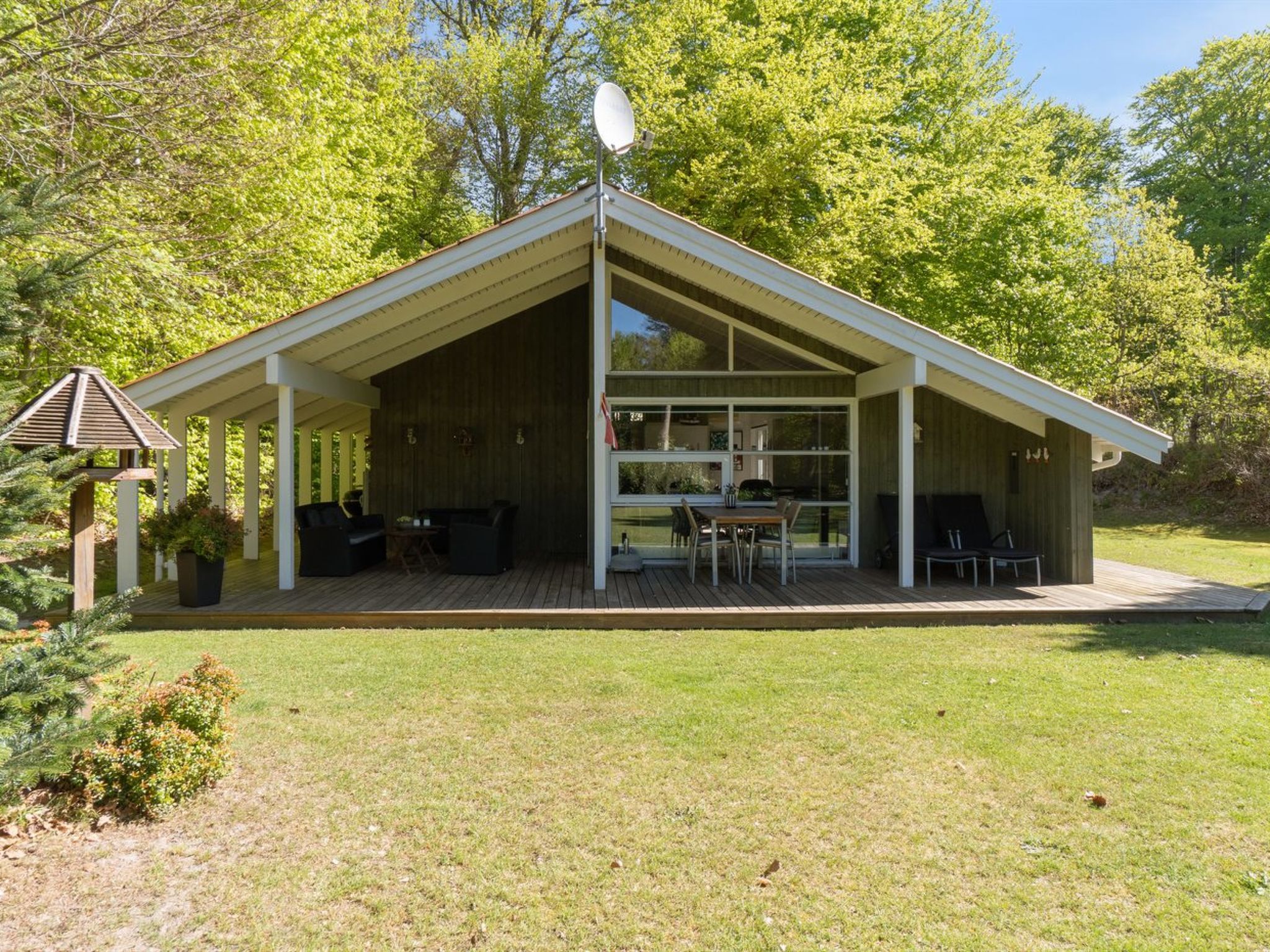 "Teodosij" - 500m from the sea - Buiten