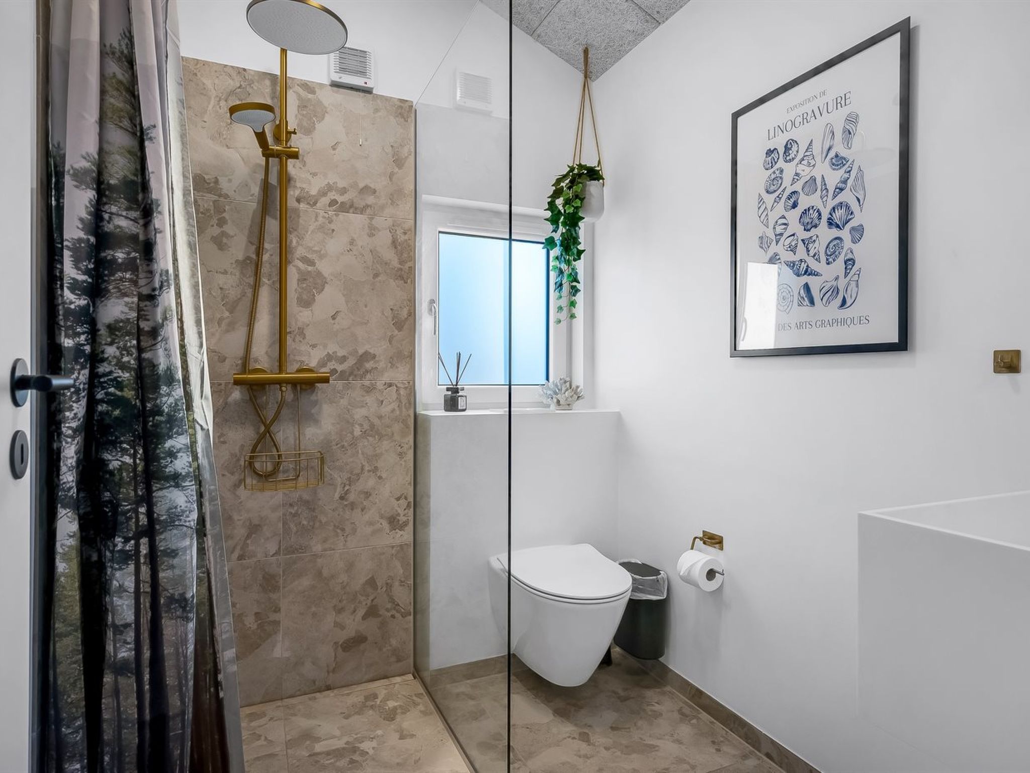 "Hana" - 800m from the sea-Drinnen